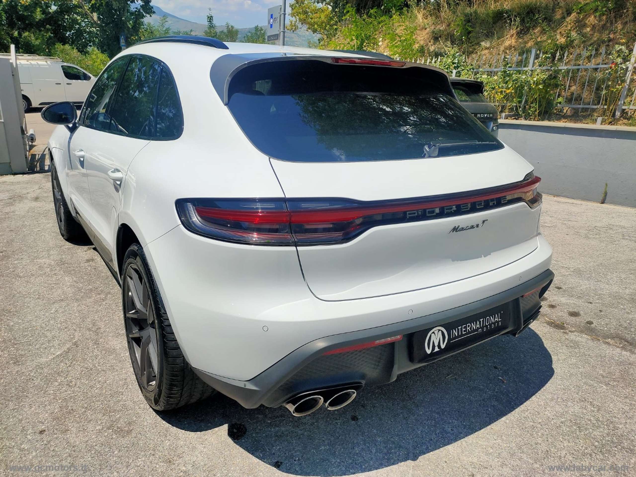 Porsche - Macan