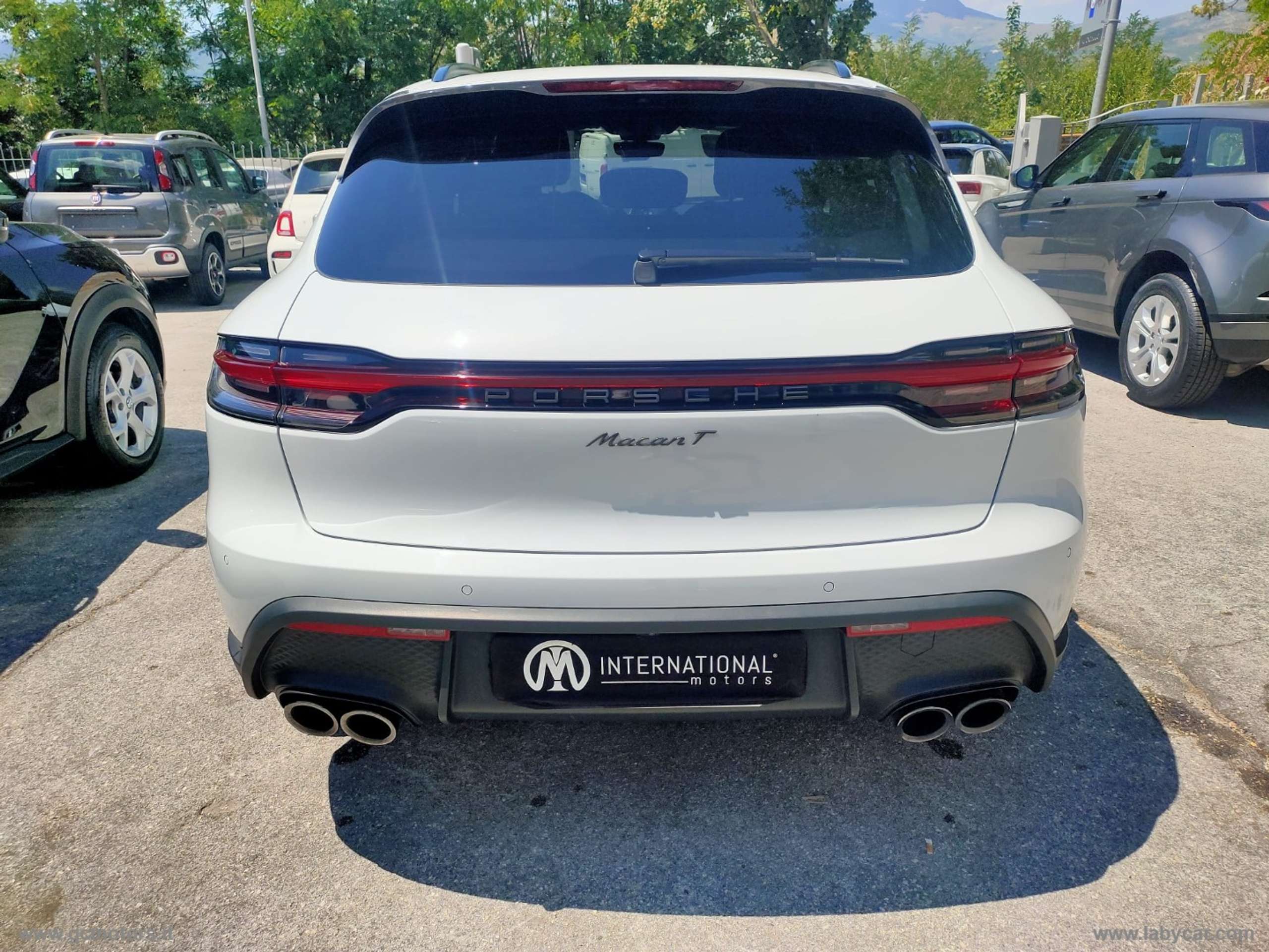 Porsche - Macan