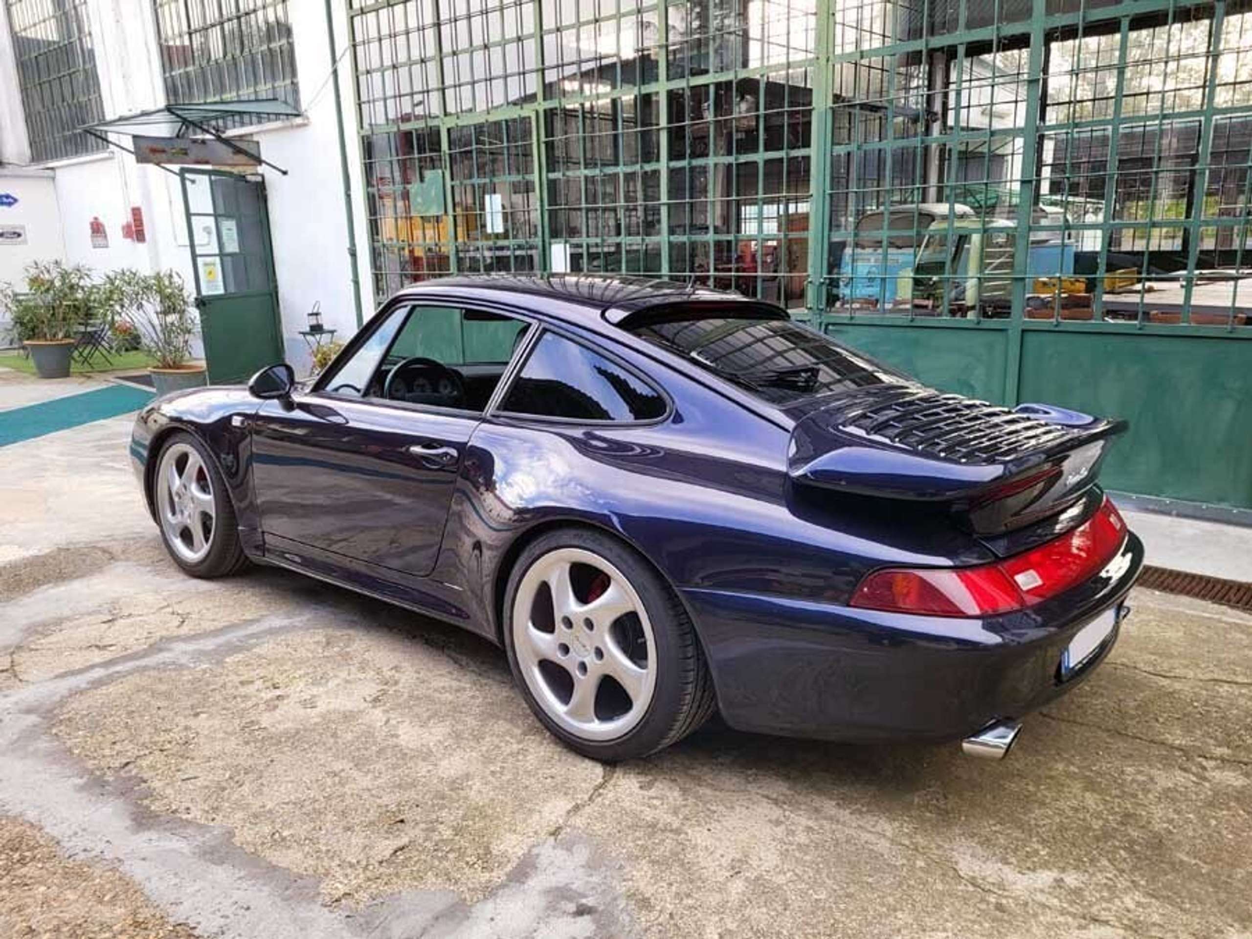 Porsche - 964