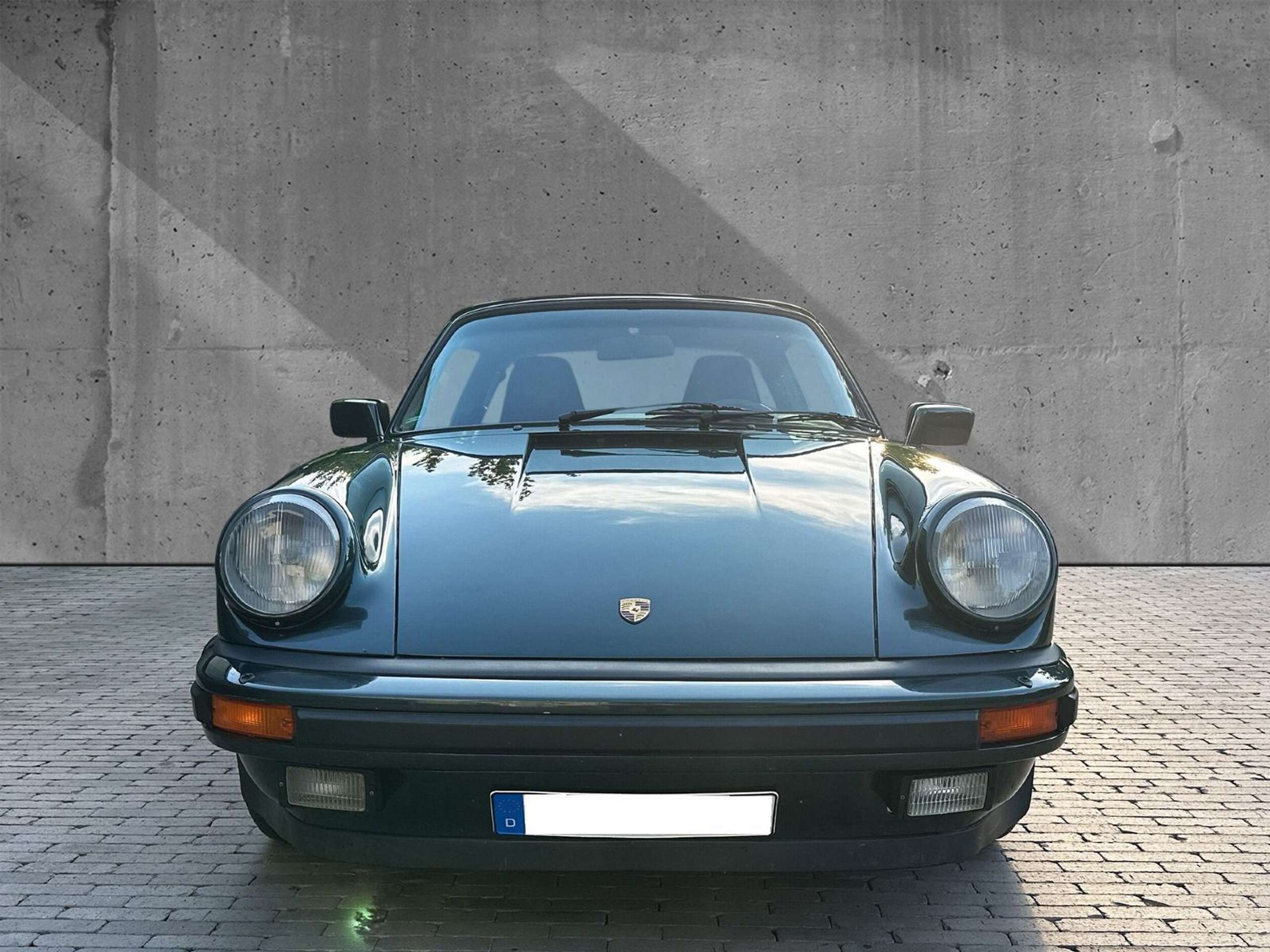 Porsche - 911