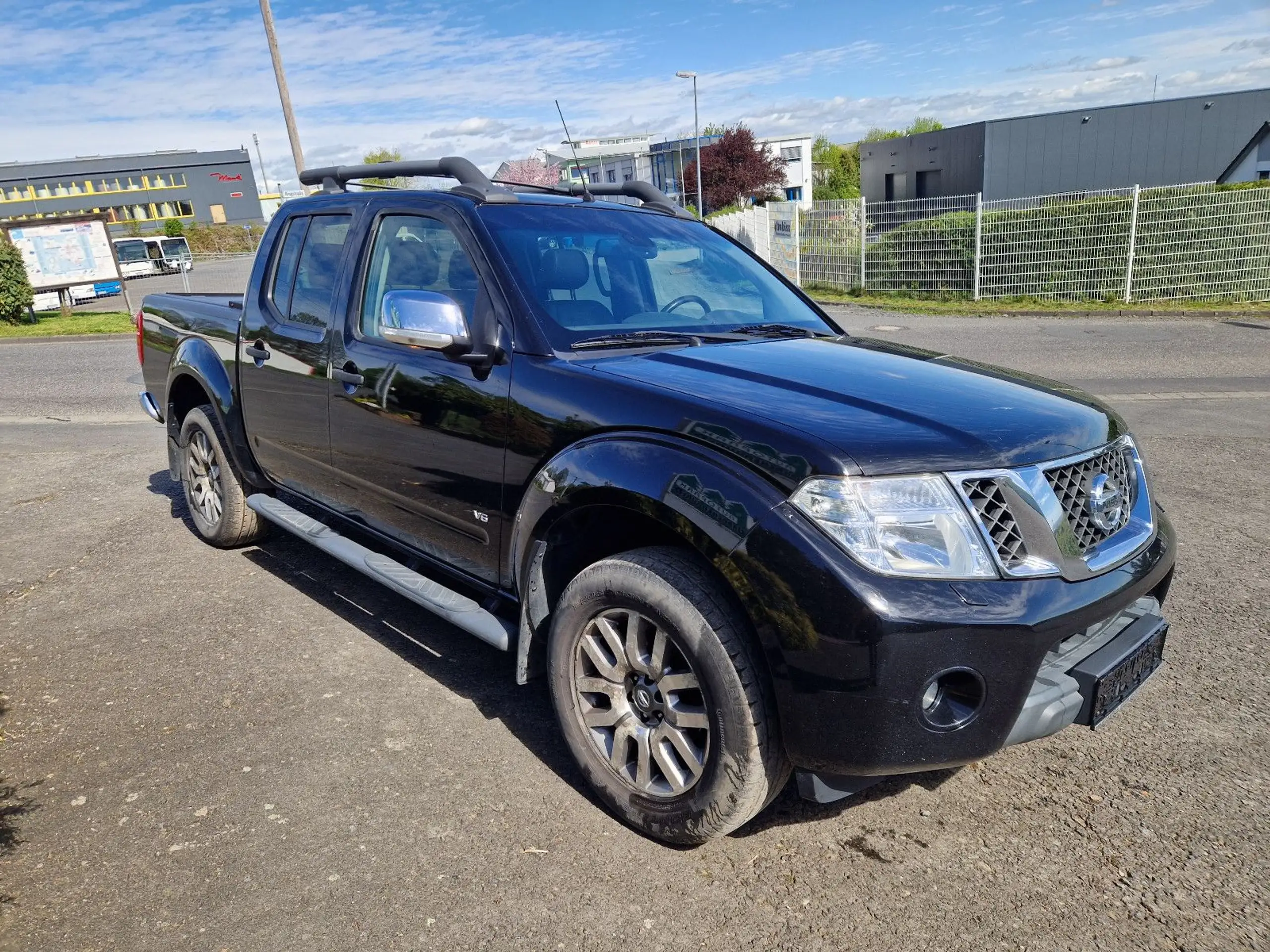 Nissan - Navara