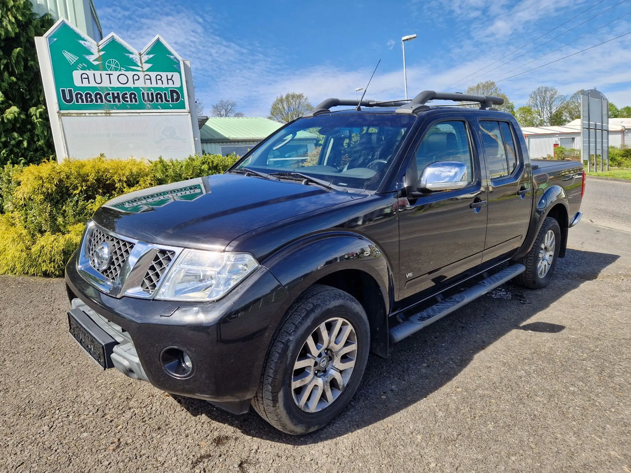 Nissan - Navara