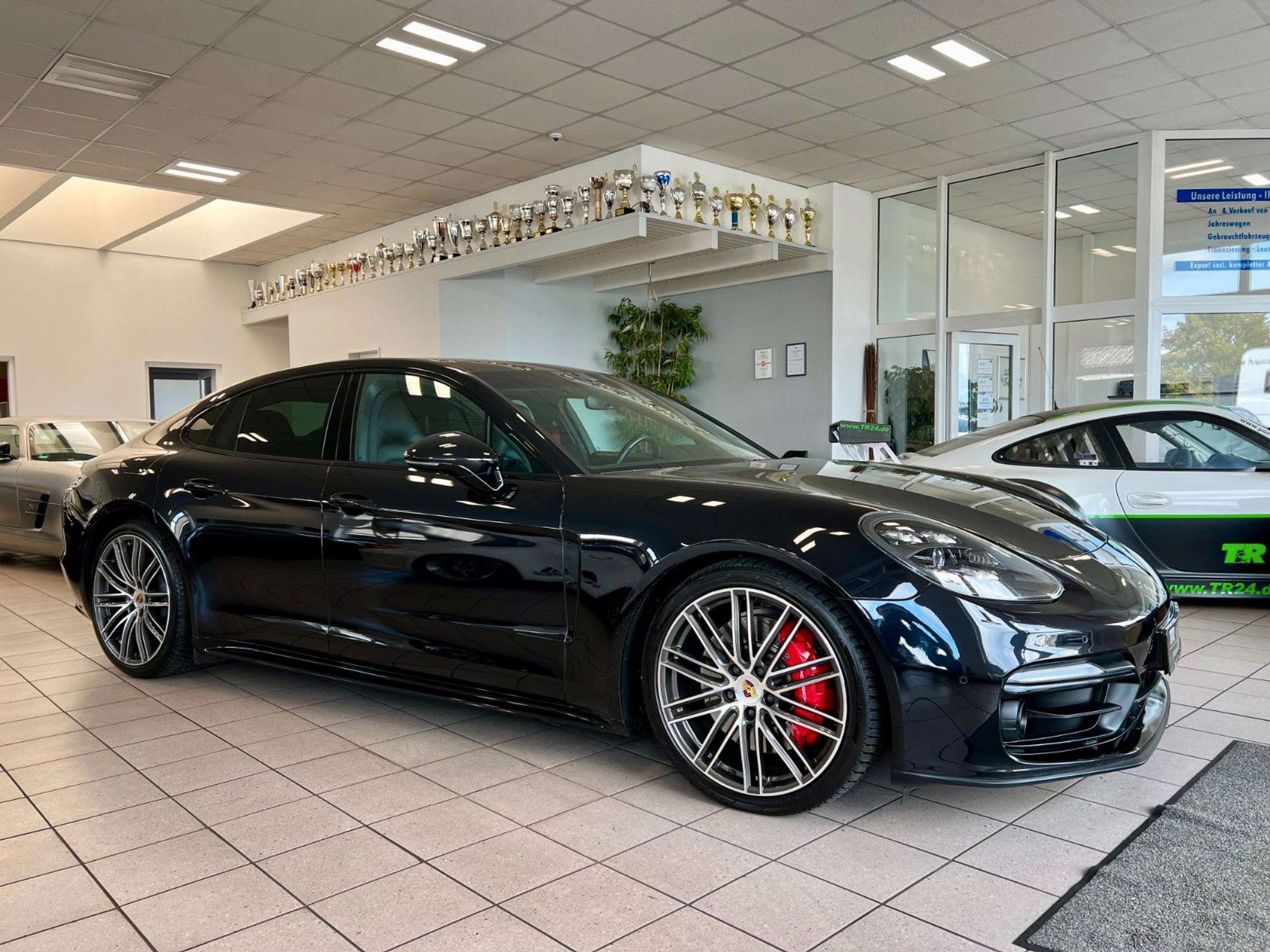 Porsche - Panamera