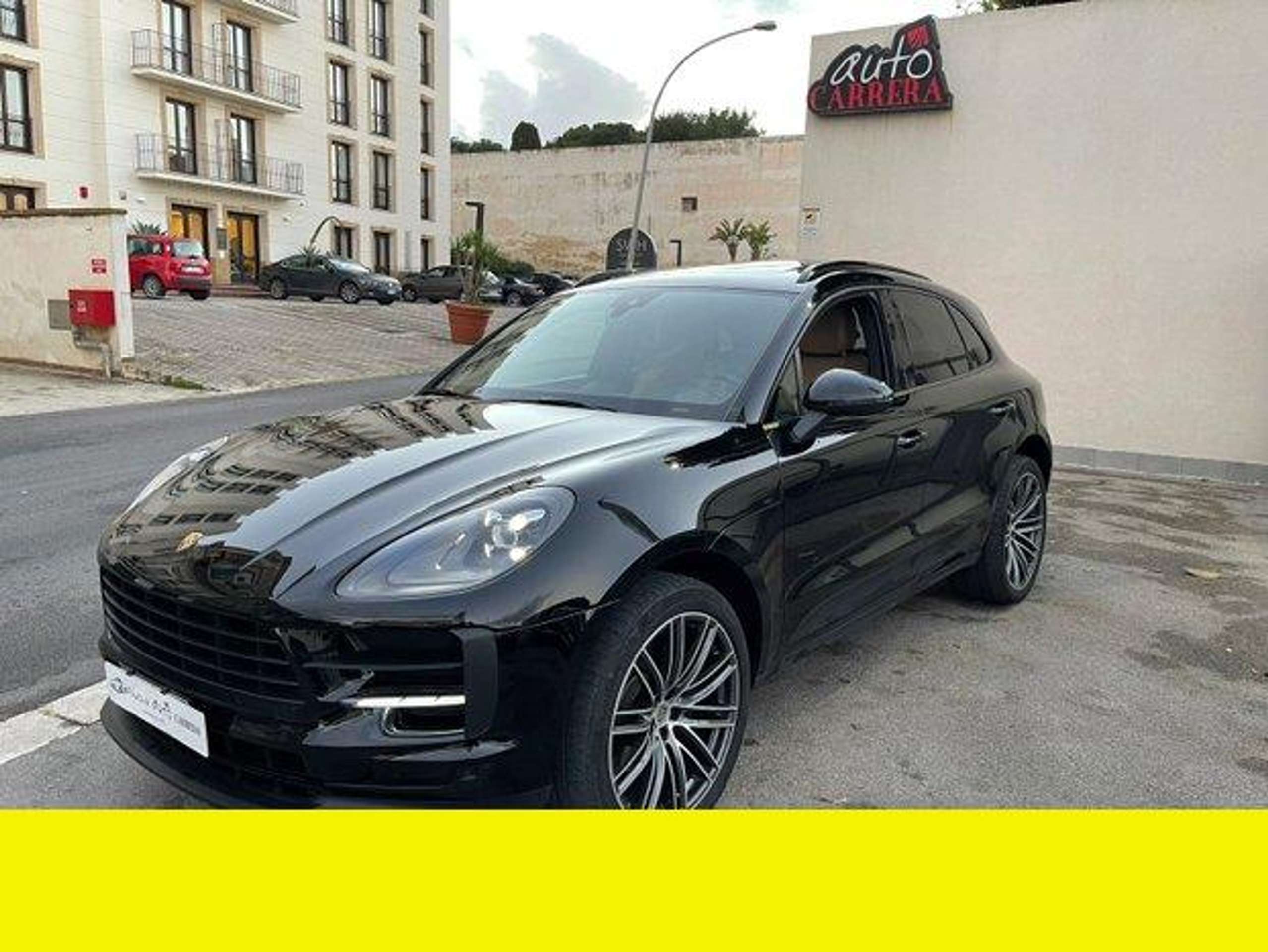 Porsche - Macan