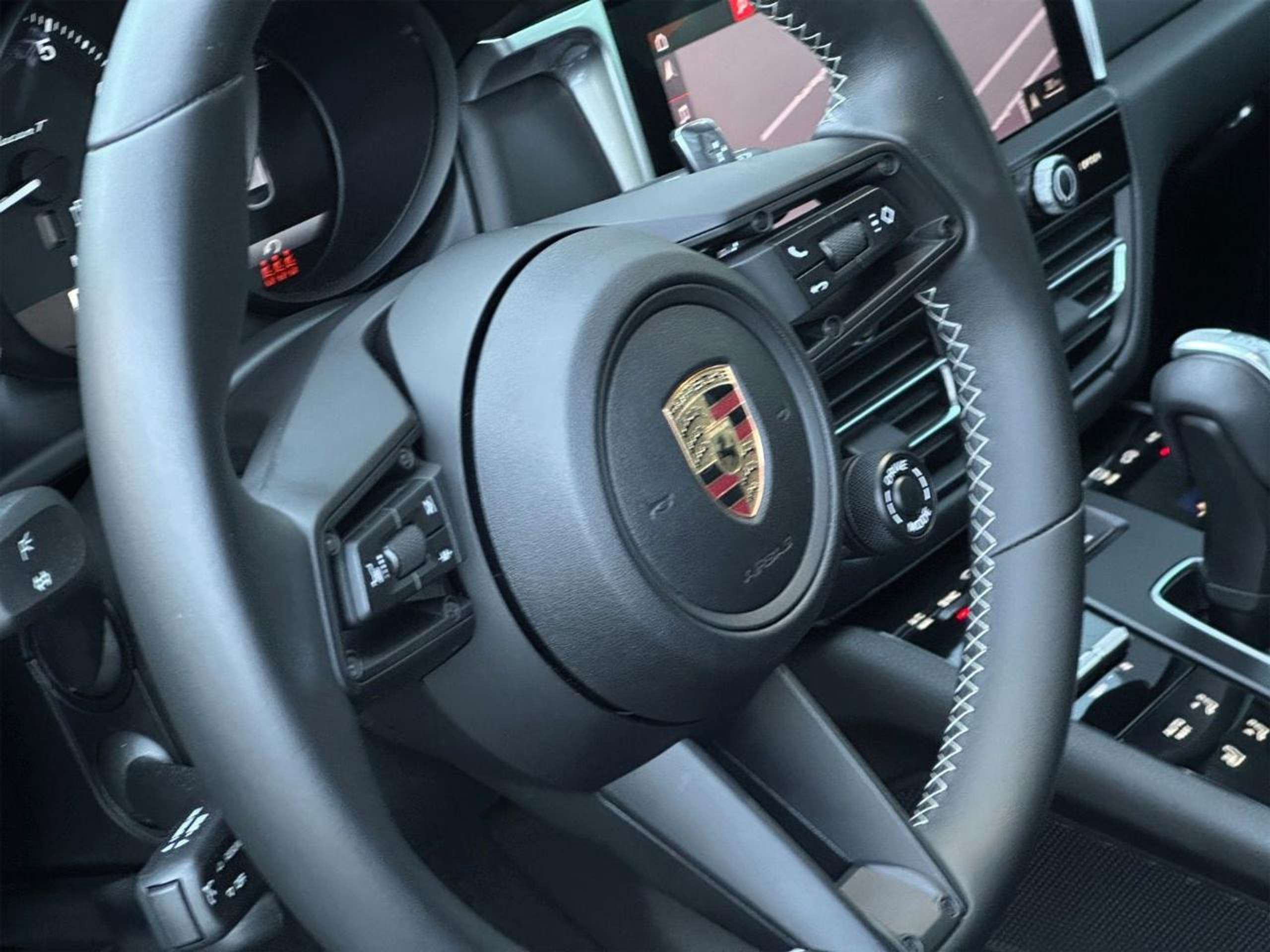 Porsche - Macan