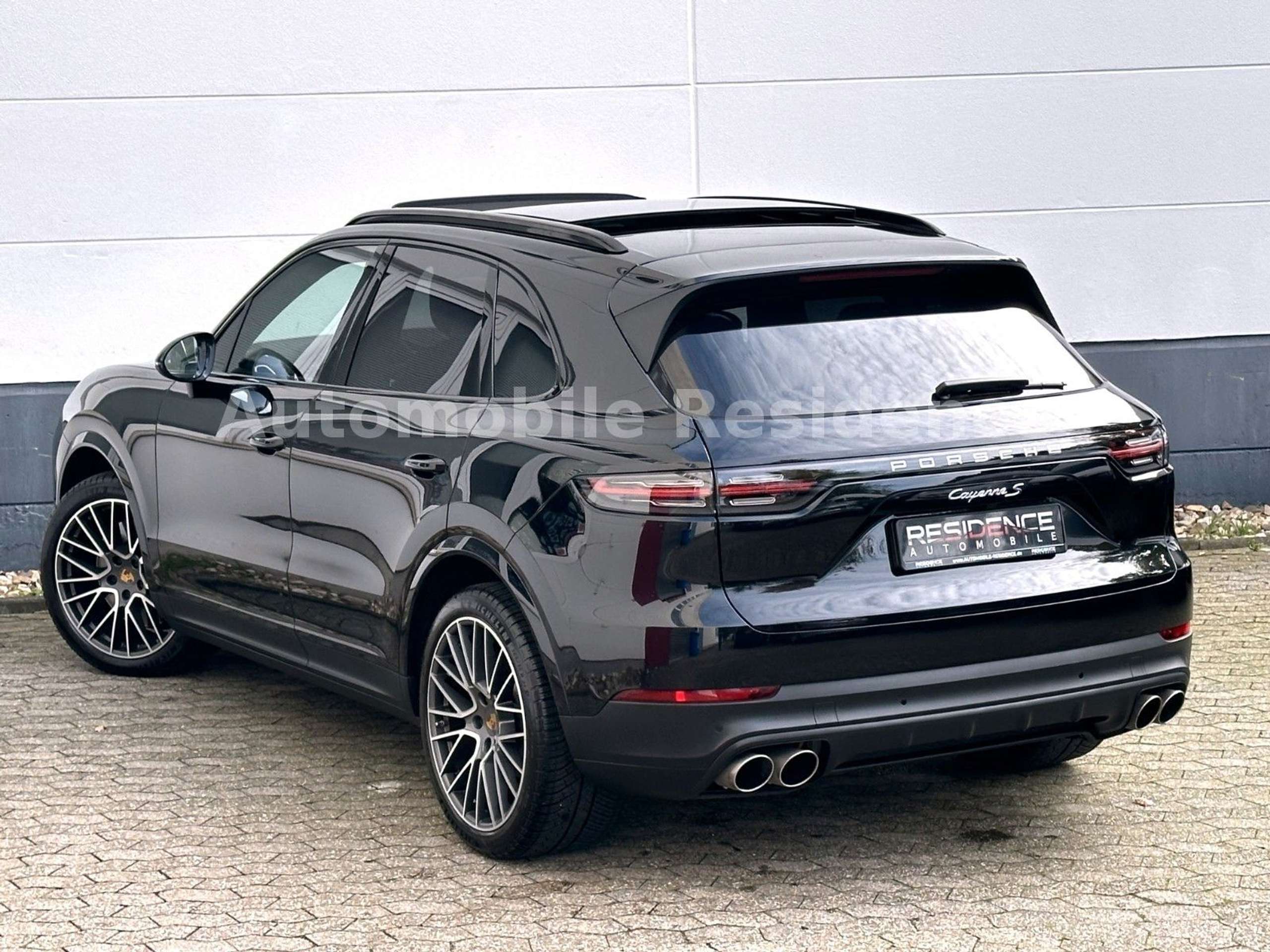 Porsche - Cayenne