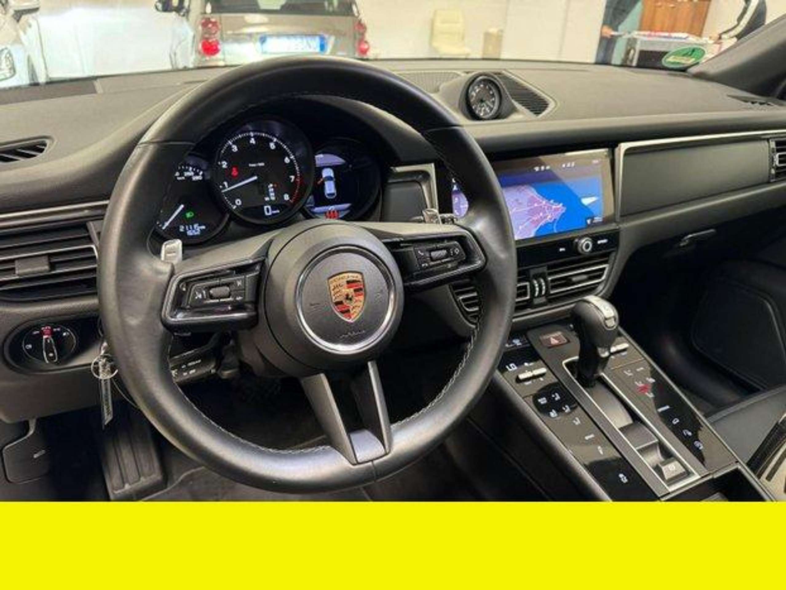 Porsche - Macan