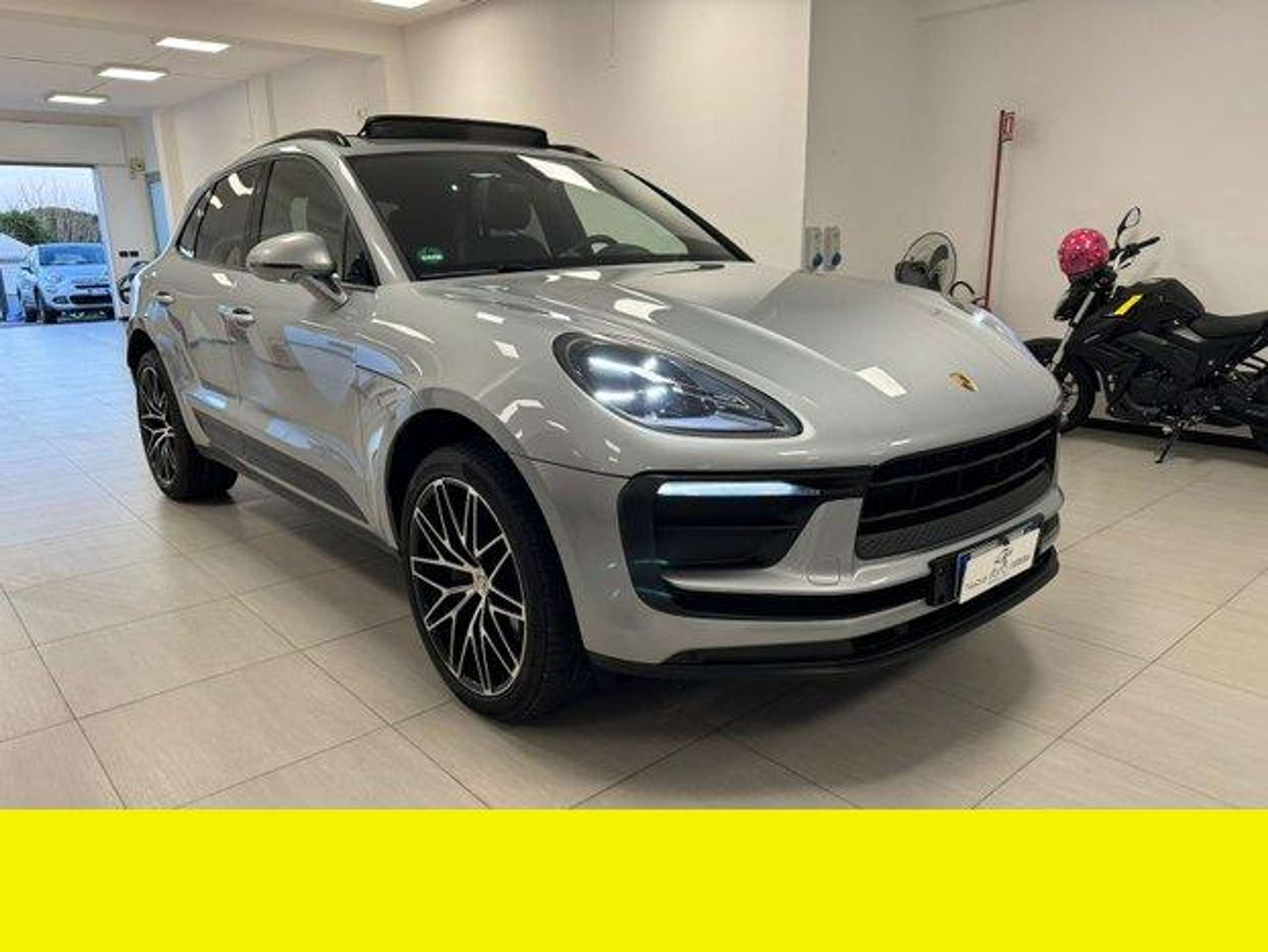 Porsche - Macan