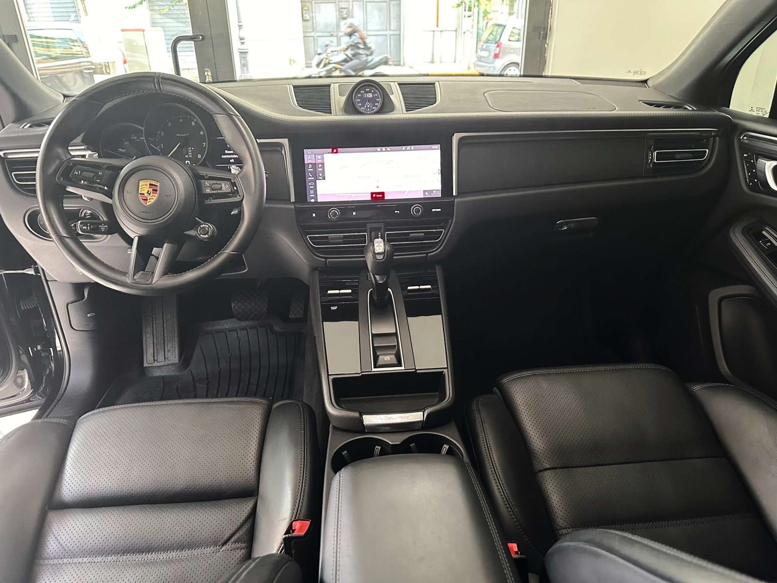 Porsche - Macan