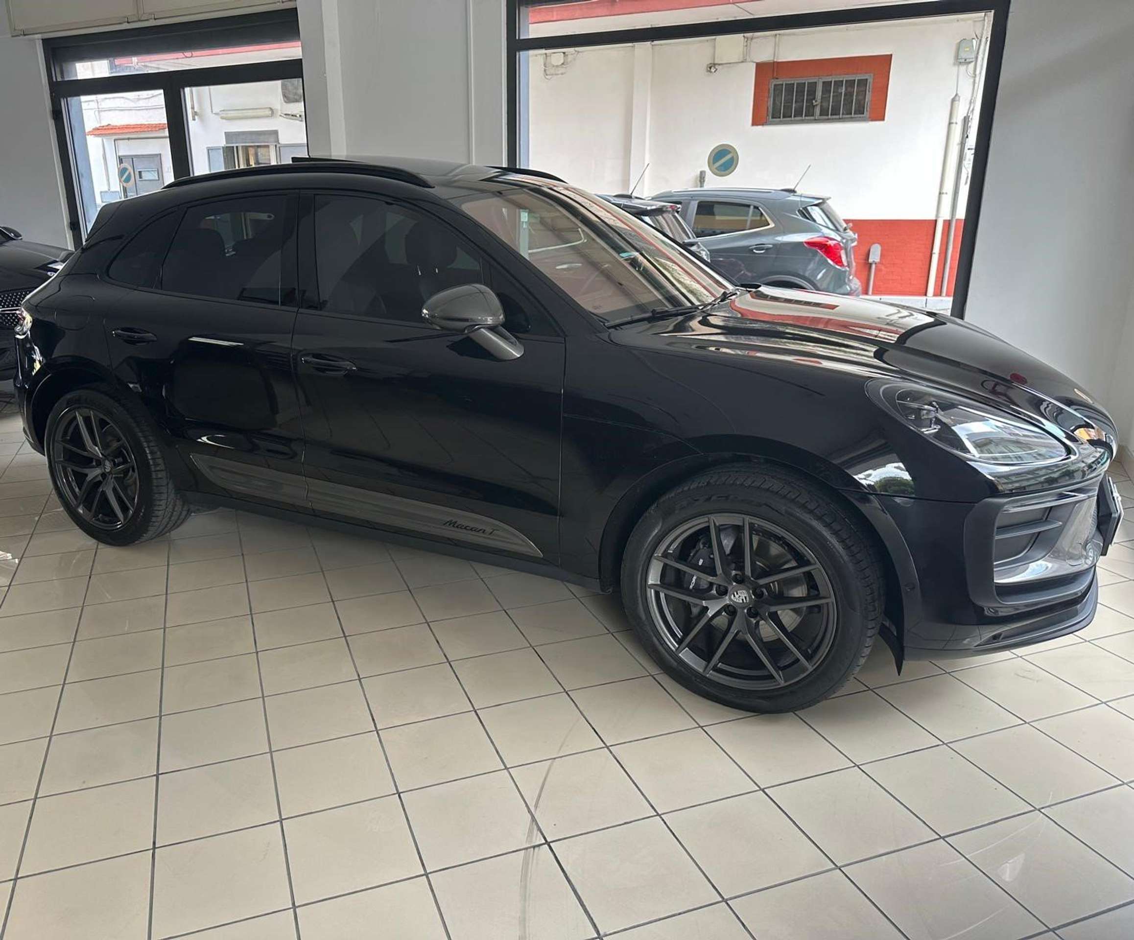 Porsche - Macan