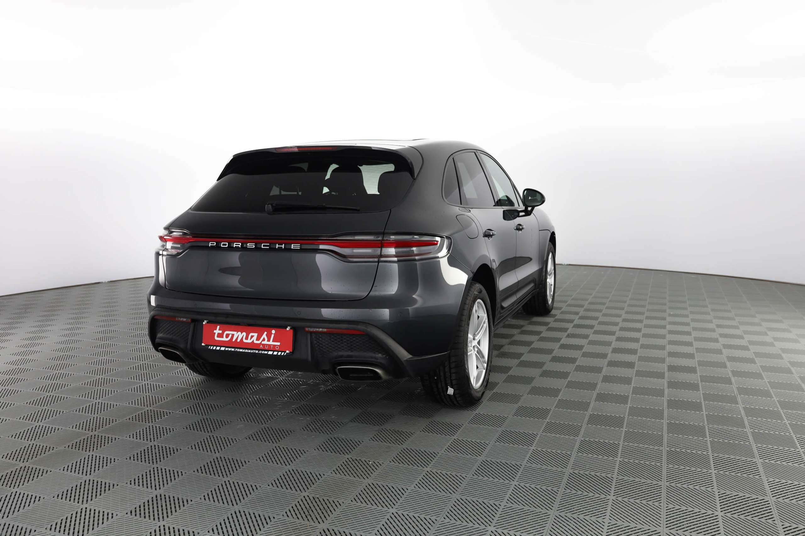 Porsche - Macan