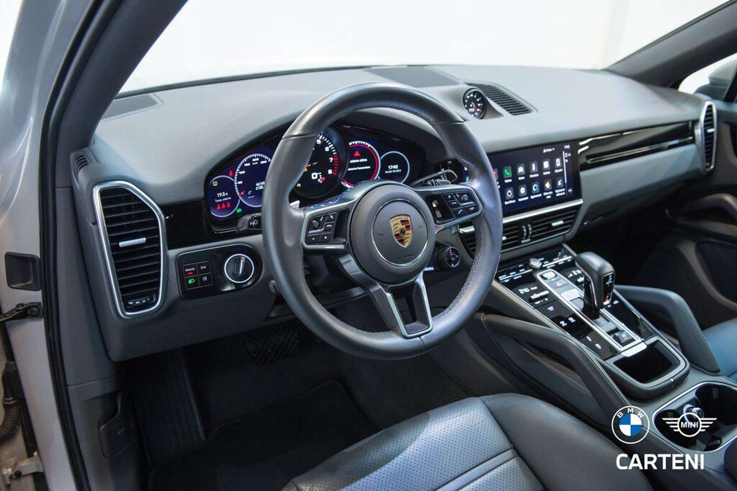 Porsche - Cayenne