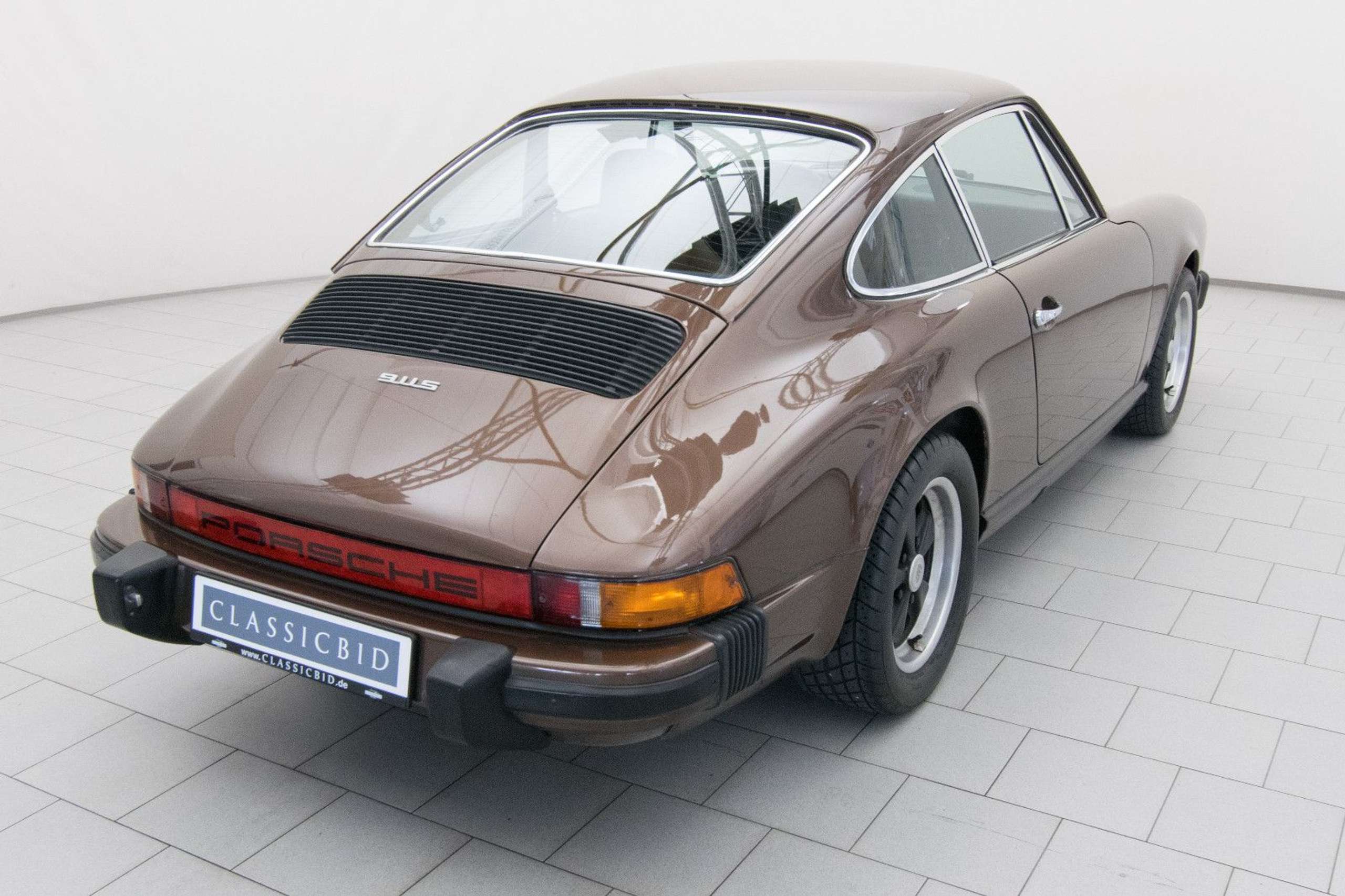 Porsche - 911