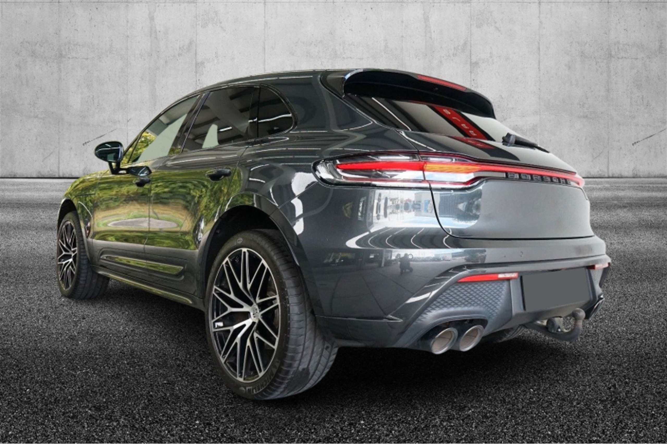 Porsche - Macan