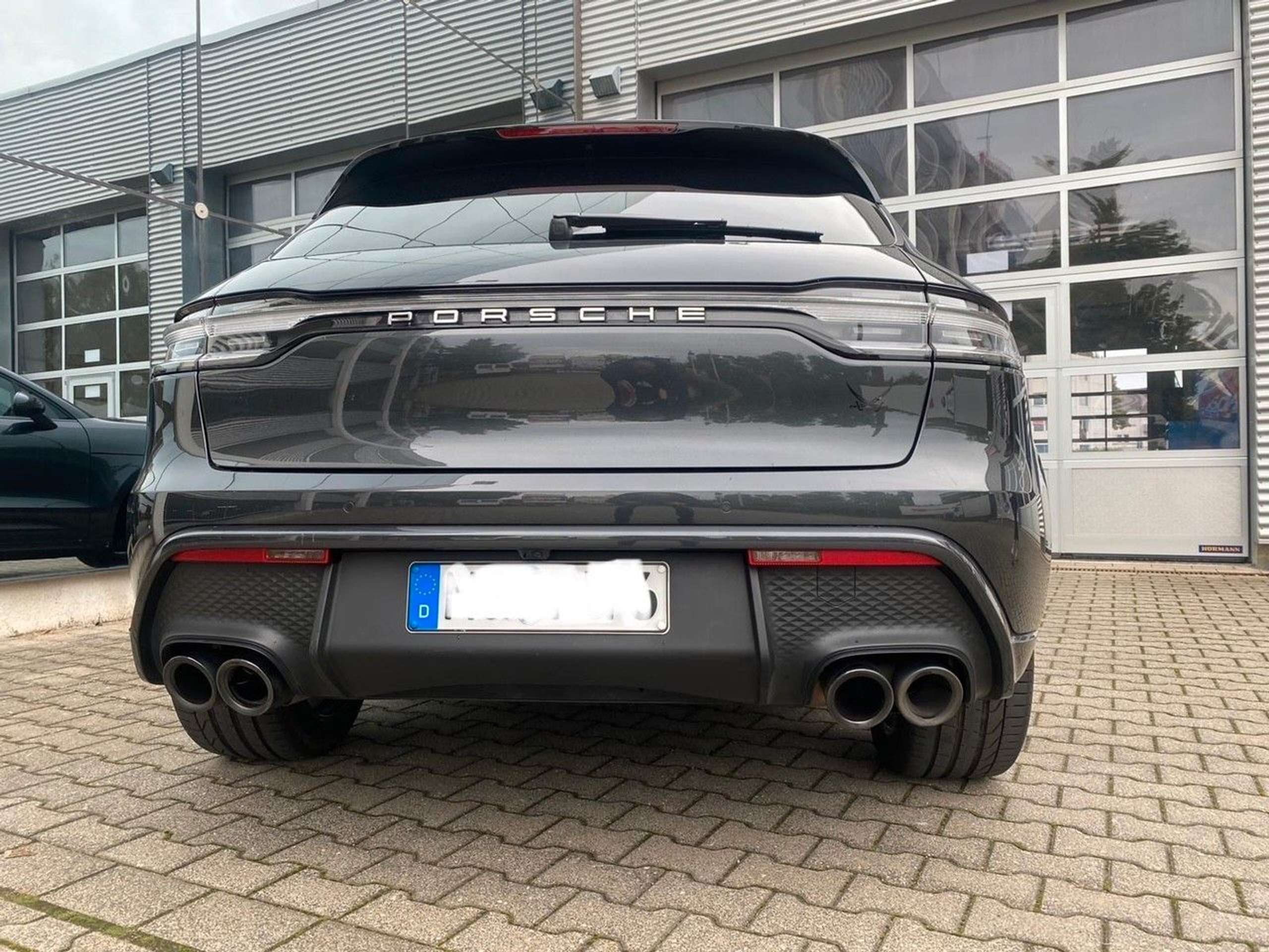 Porsche - Macan