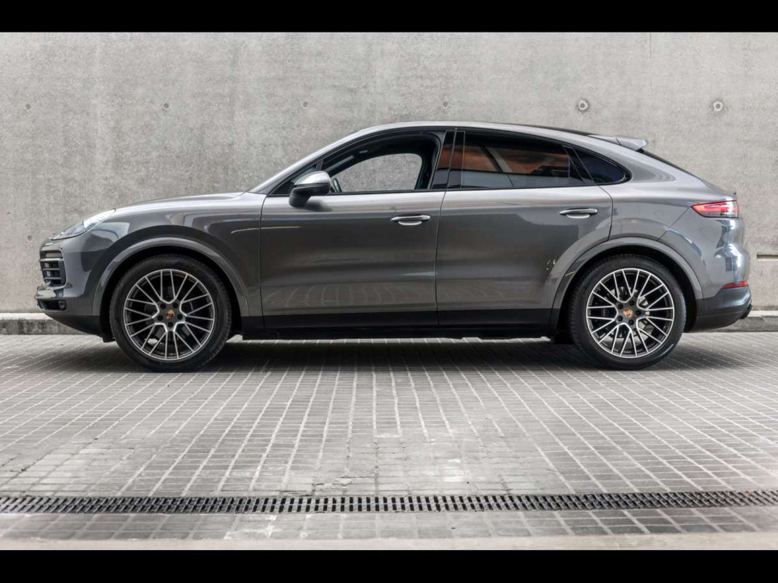 Porsche - Cayenne