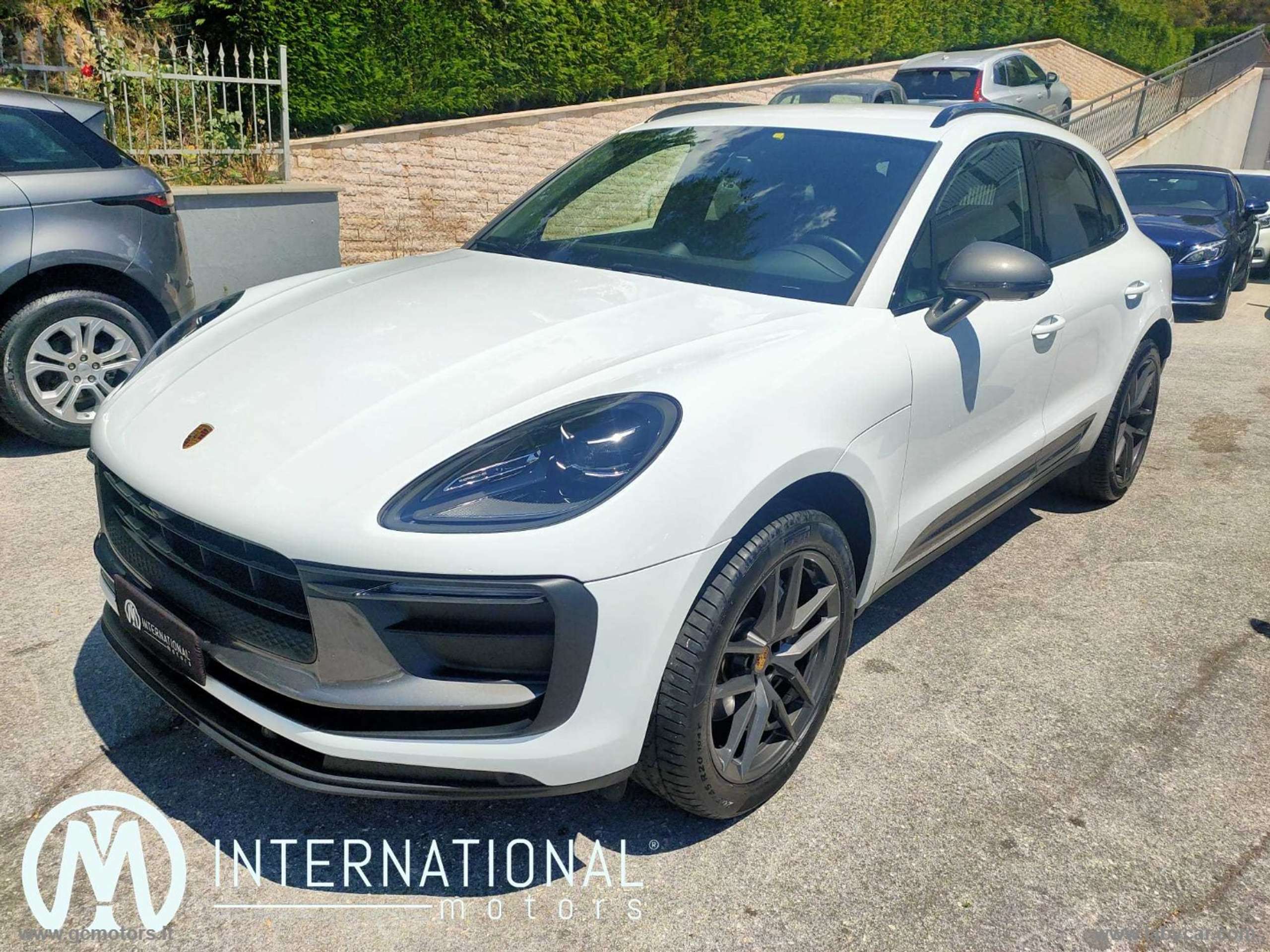 Porsche - Macan