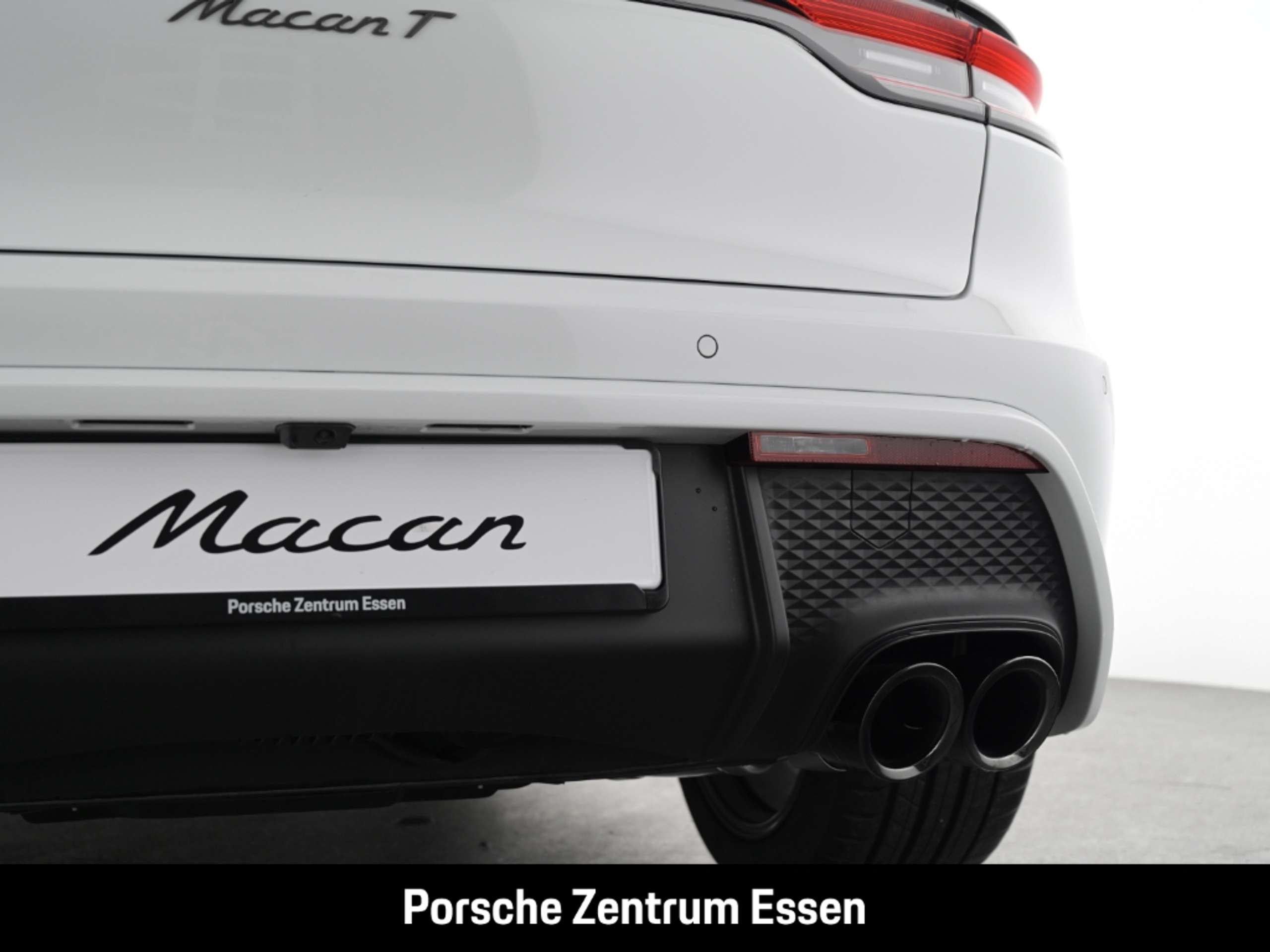 Porsche - Macan