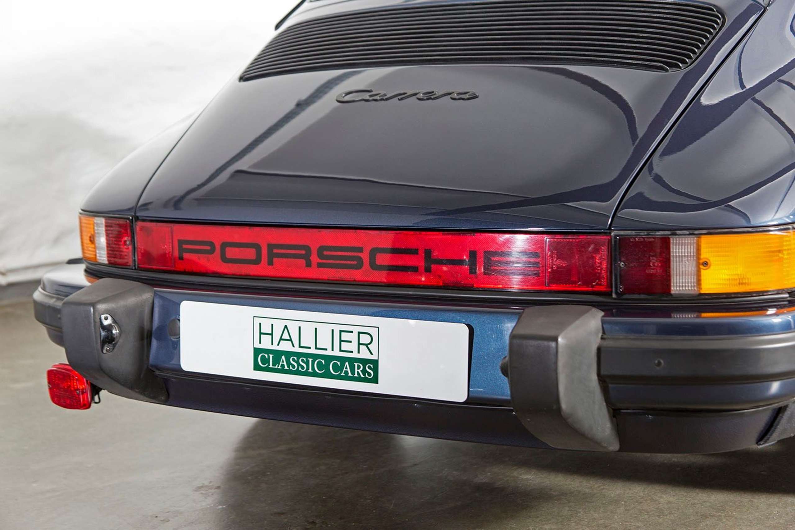 Porsche - 911