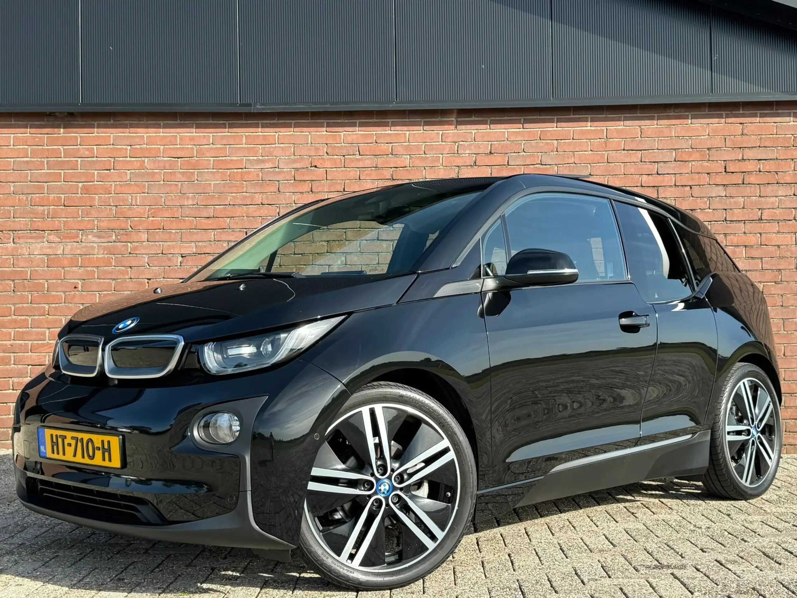 BMW - i3