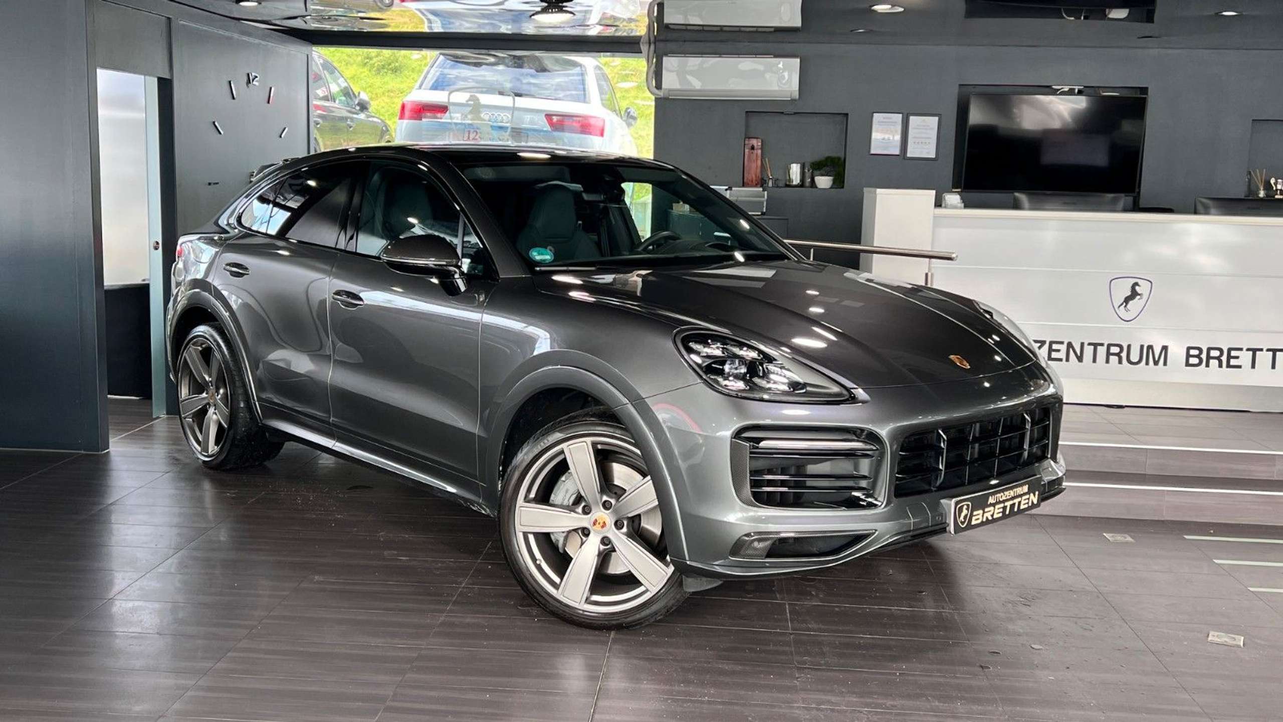 Porsche Cayenne 2021