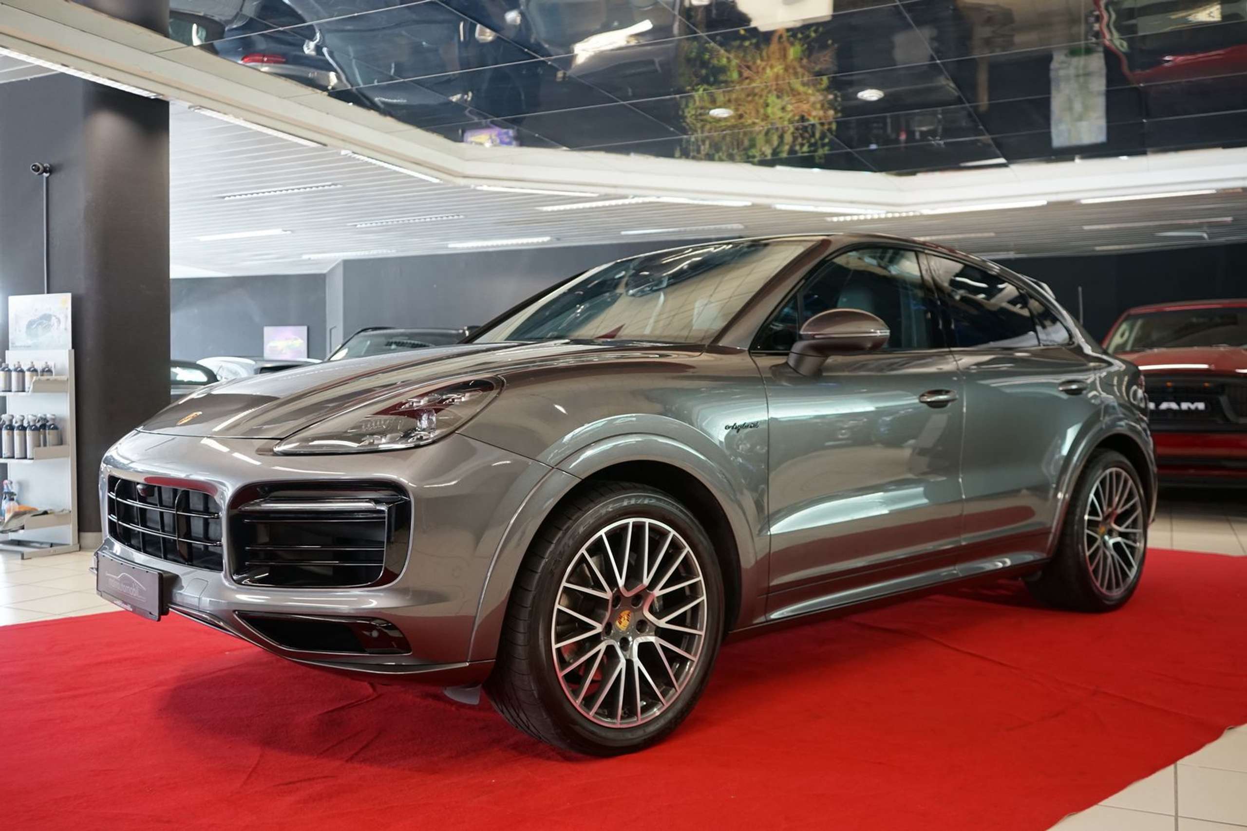 Porsche - Cayenne