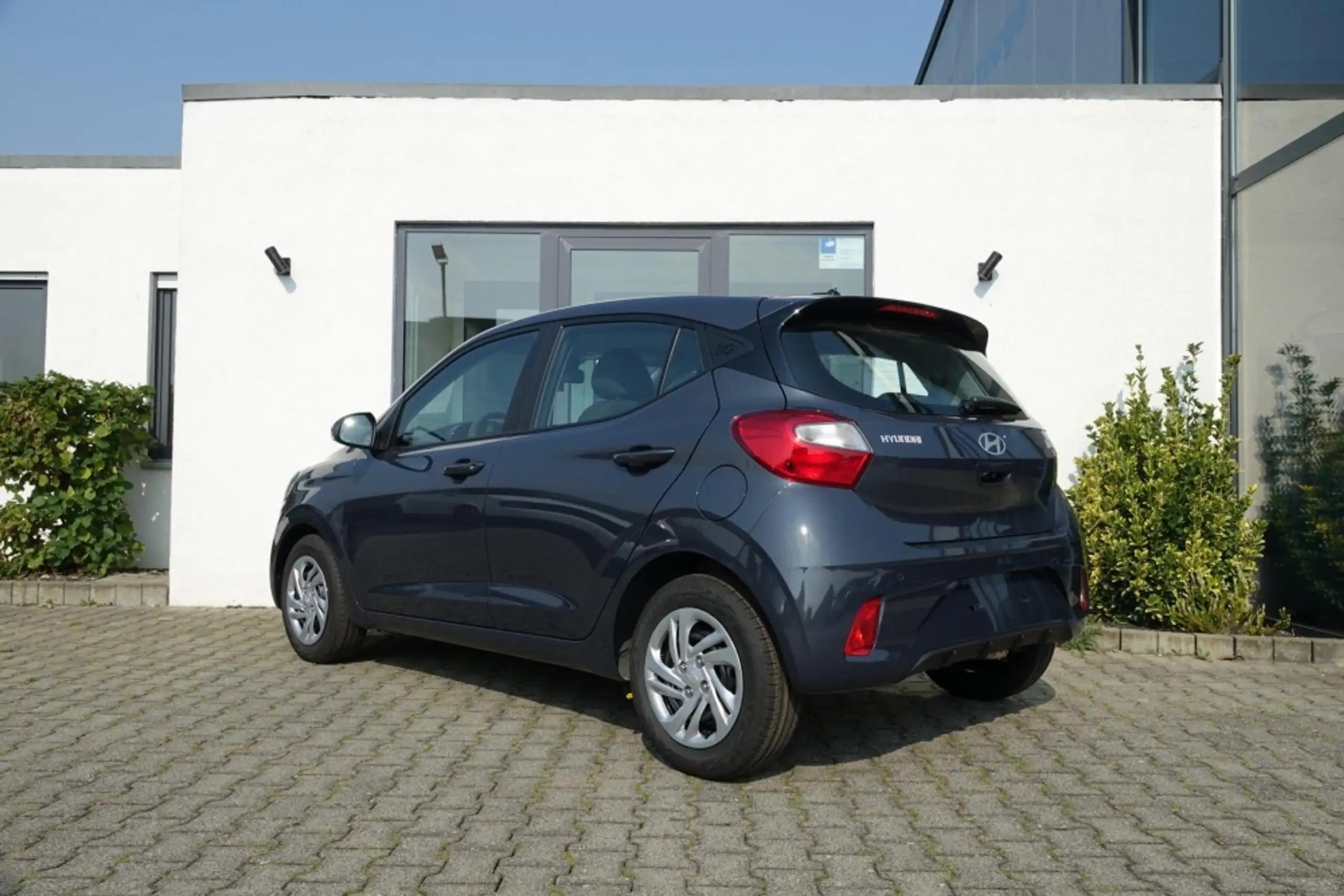 Hyundai - i10