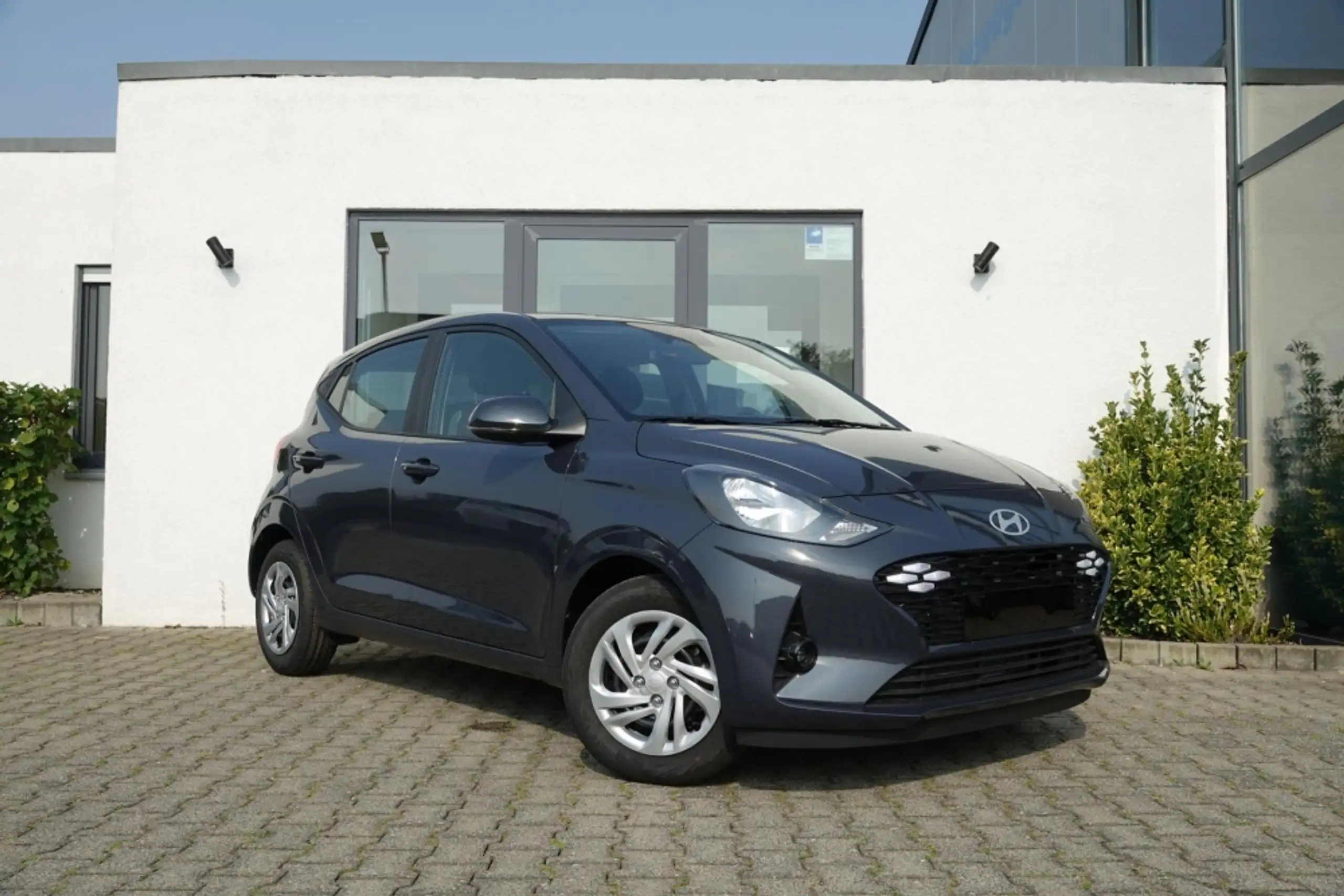 Hyundai - i10