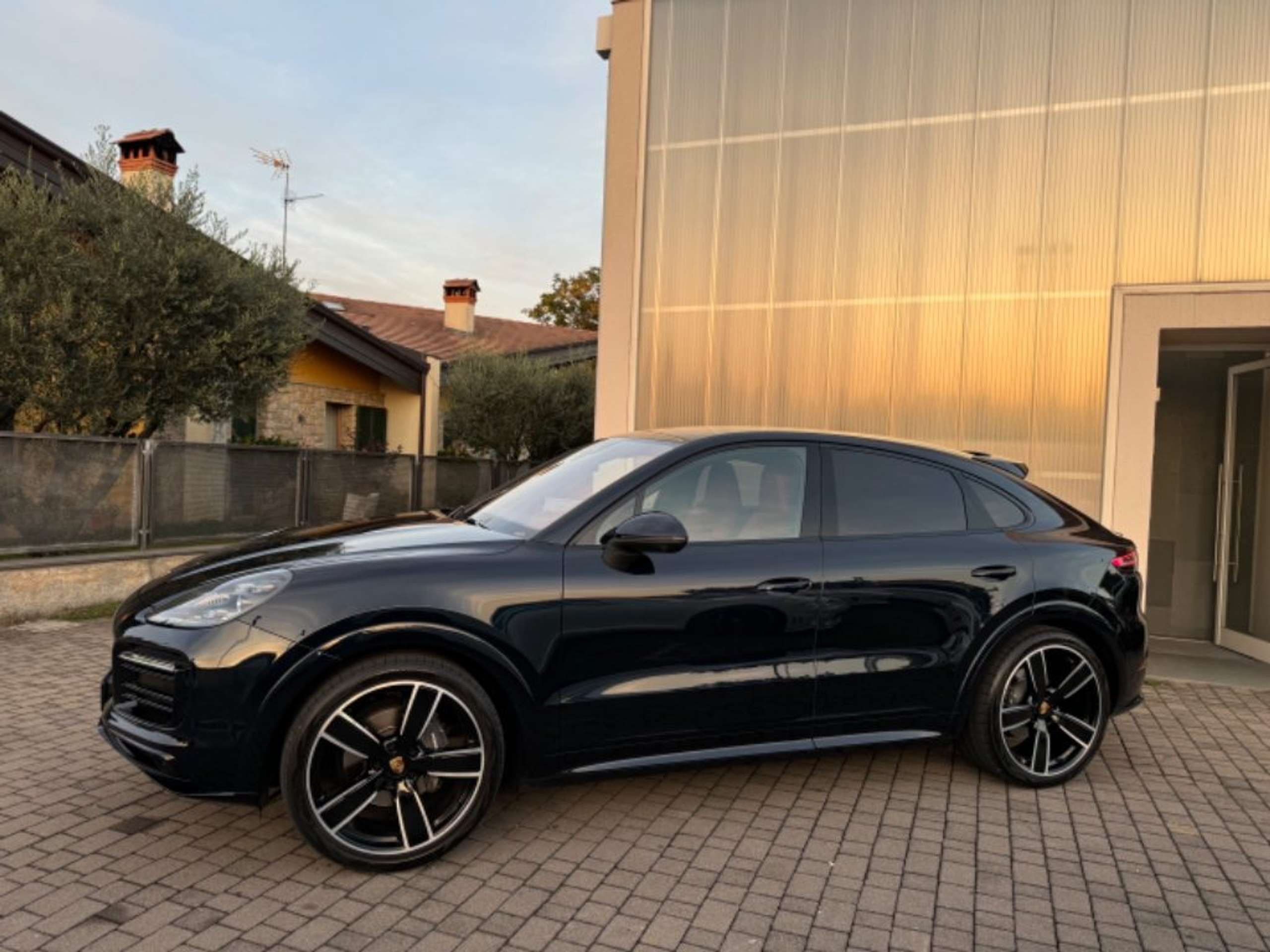 Porsche - Cayenne