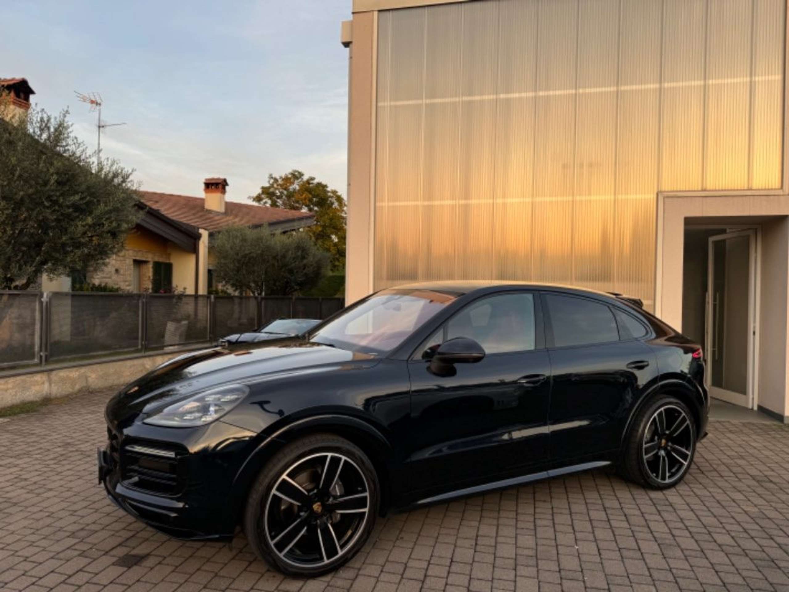 Porsche - Cayenne