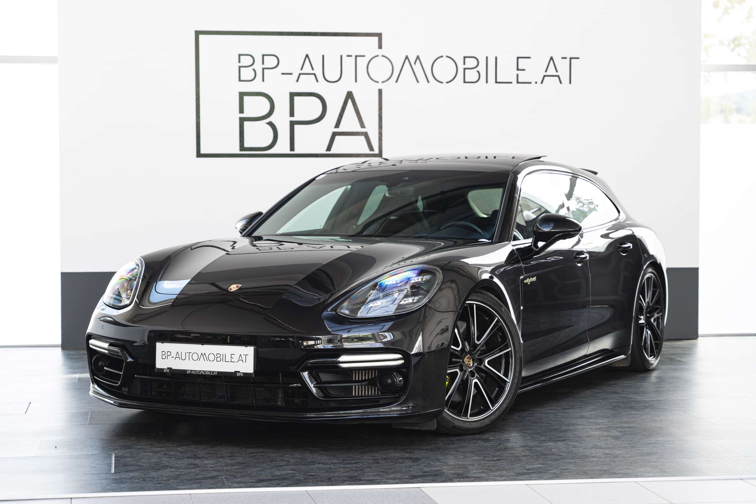 Porsche - Panamera