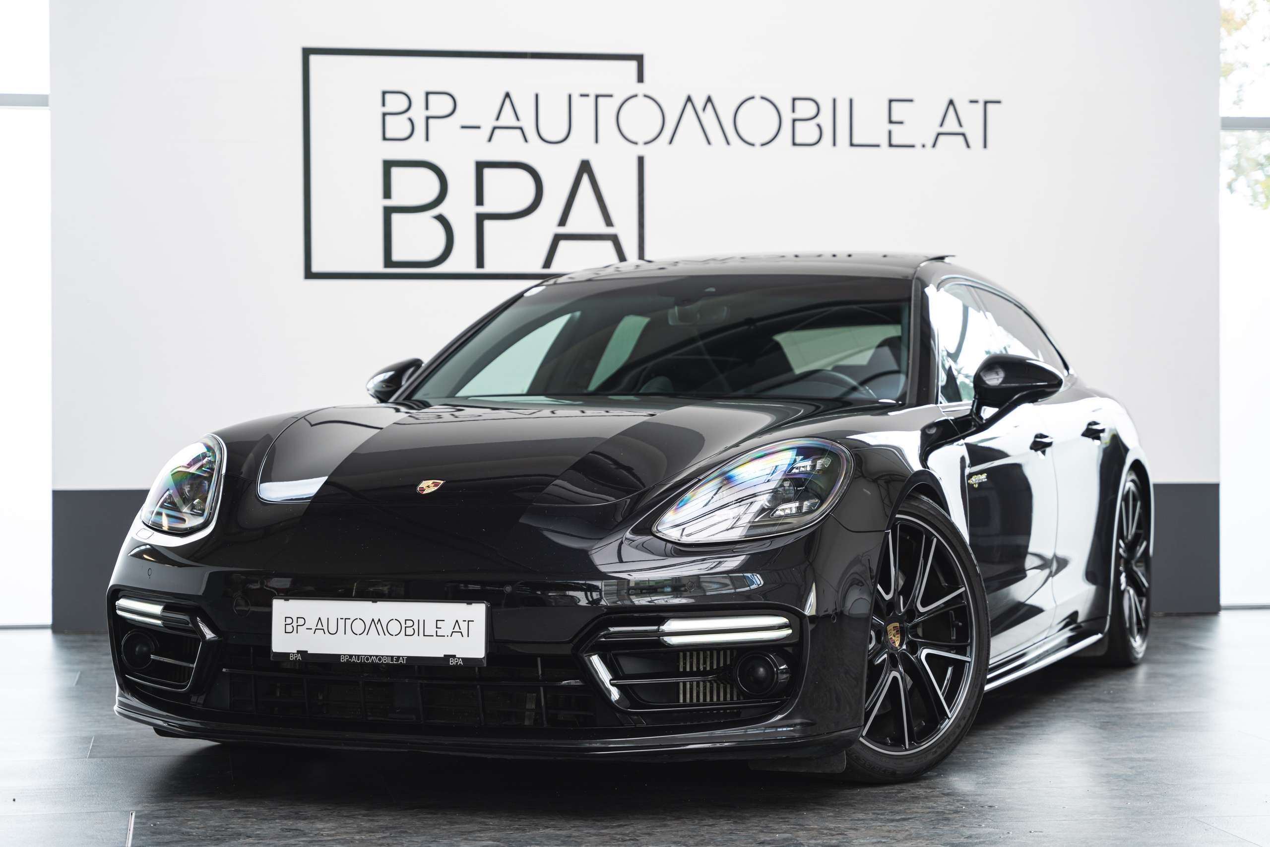 Porsche - Panamera