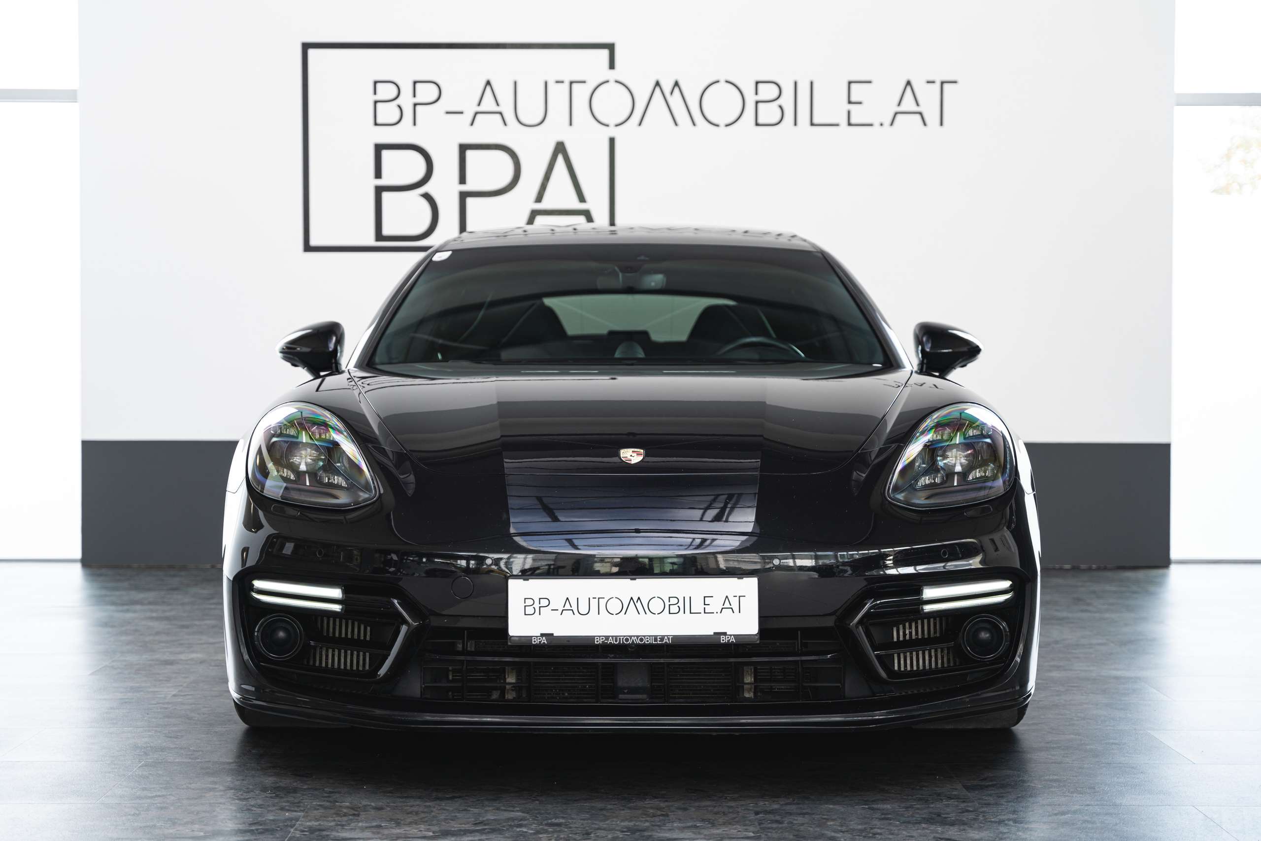 Porsche - Panamera