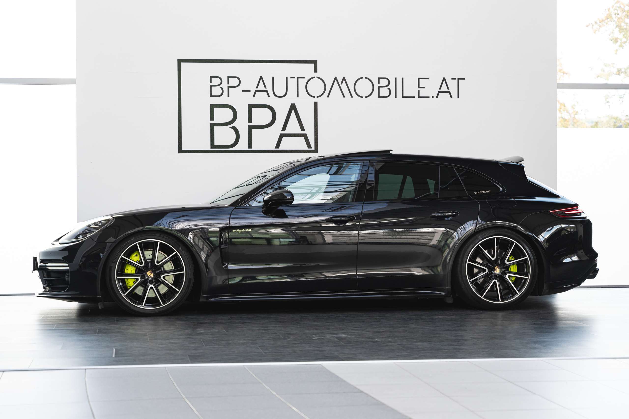 Porsche - Panamera