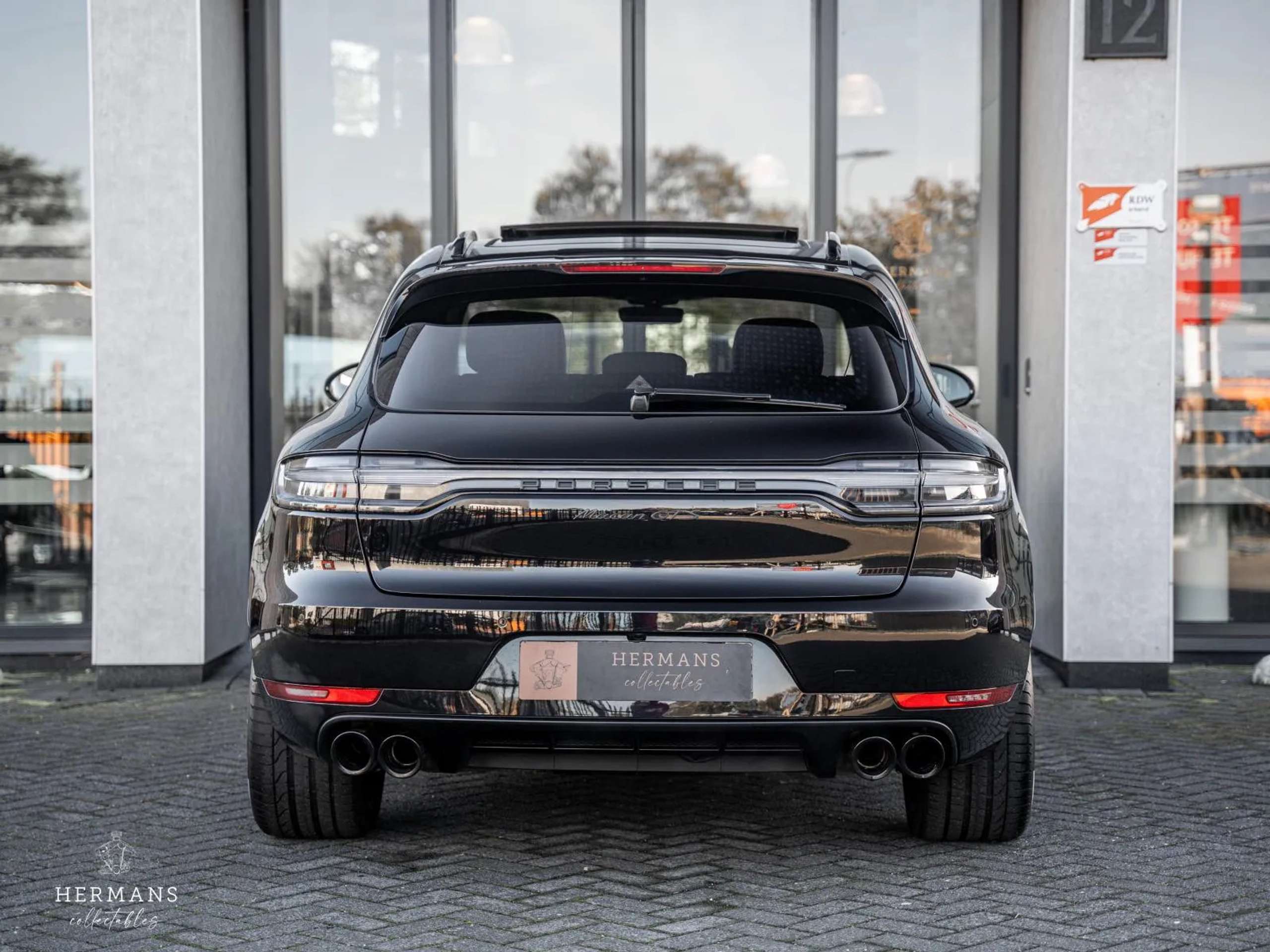 Porsche - Macan