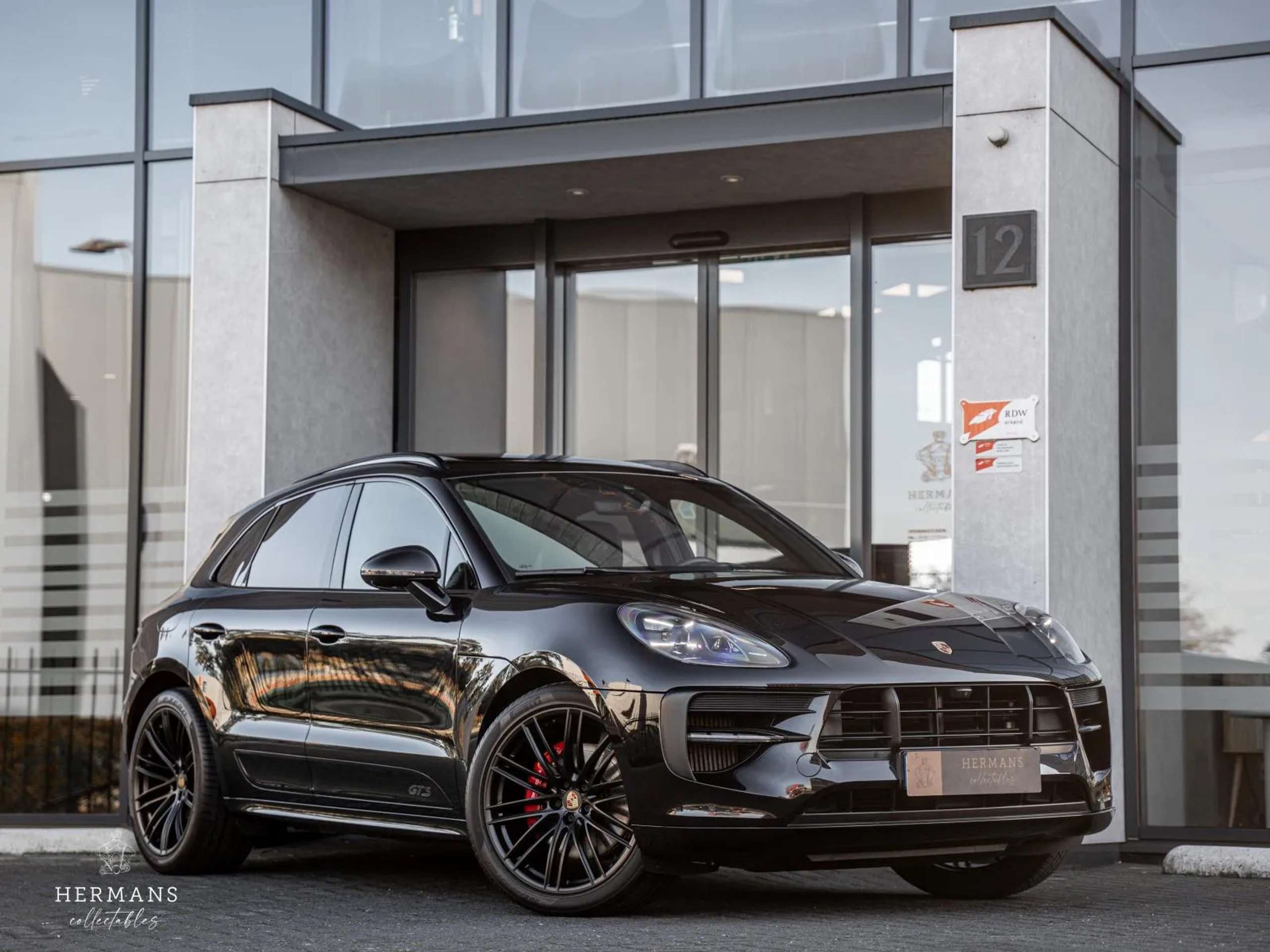 Porsche Macan 2021