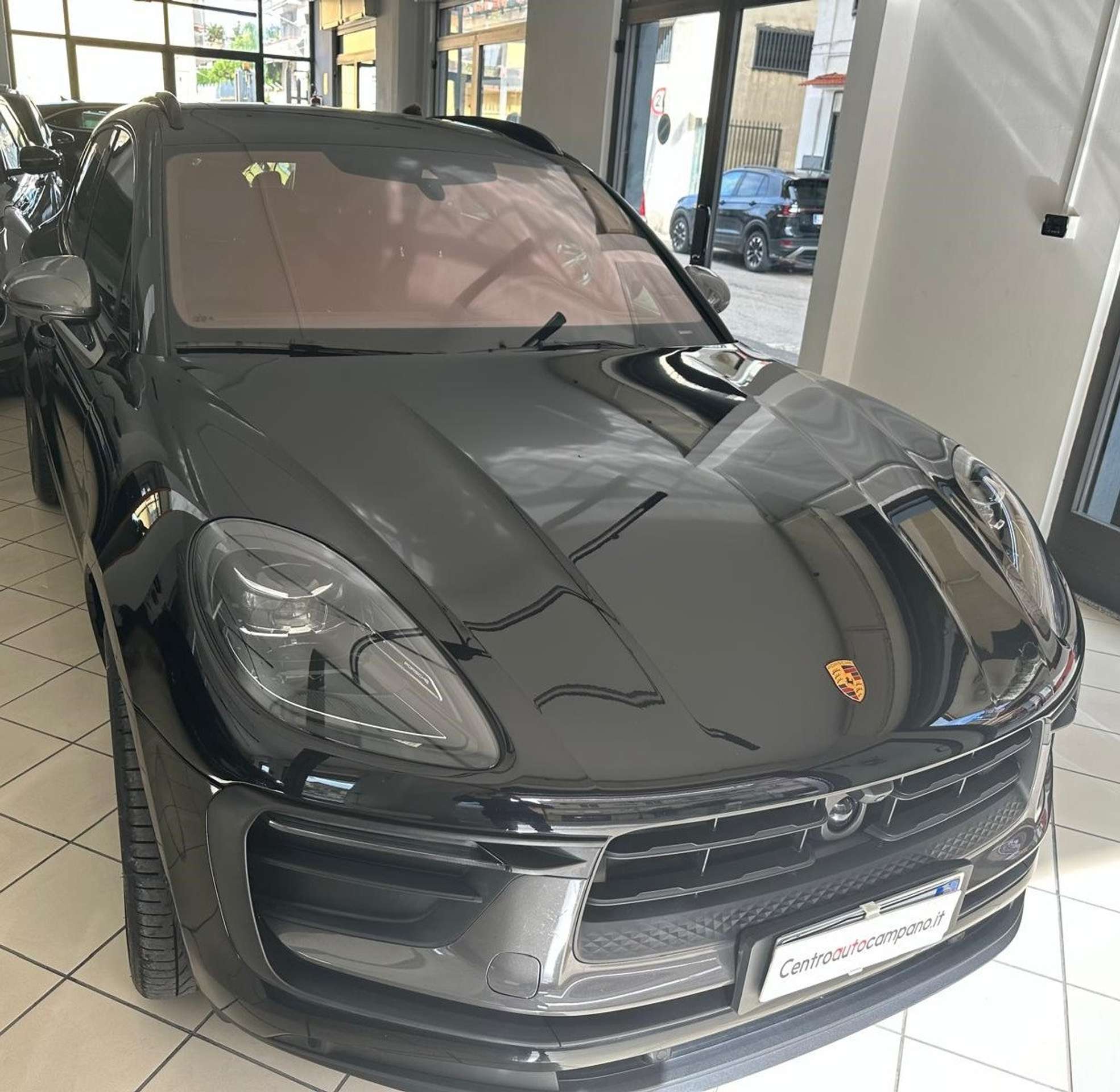 Porsche - Macan