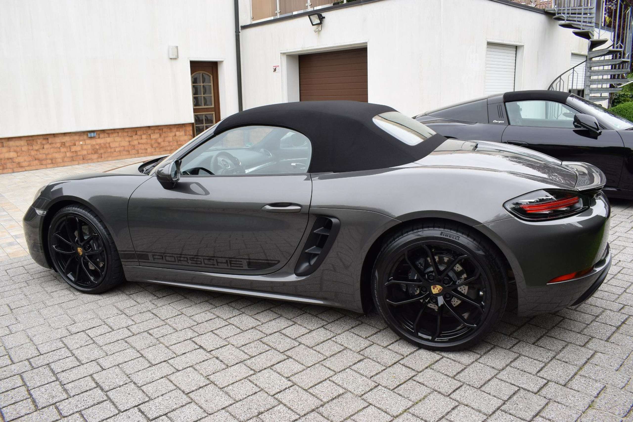 Porsche - Boxster