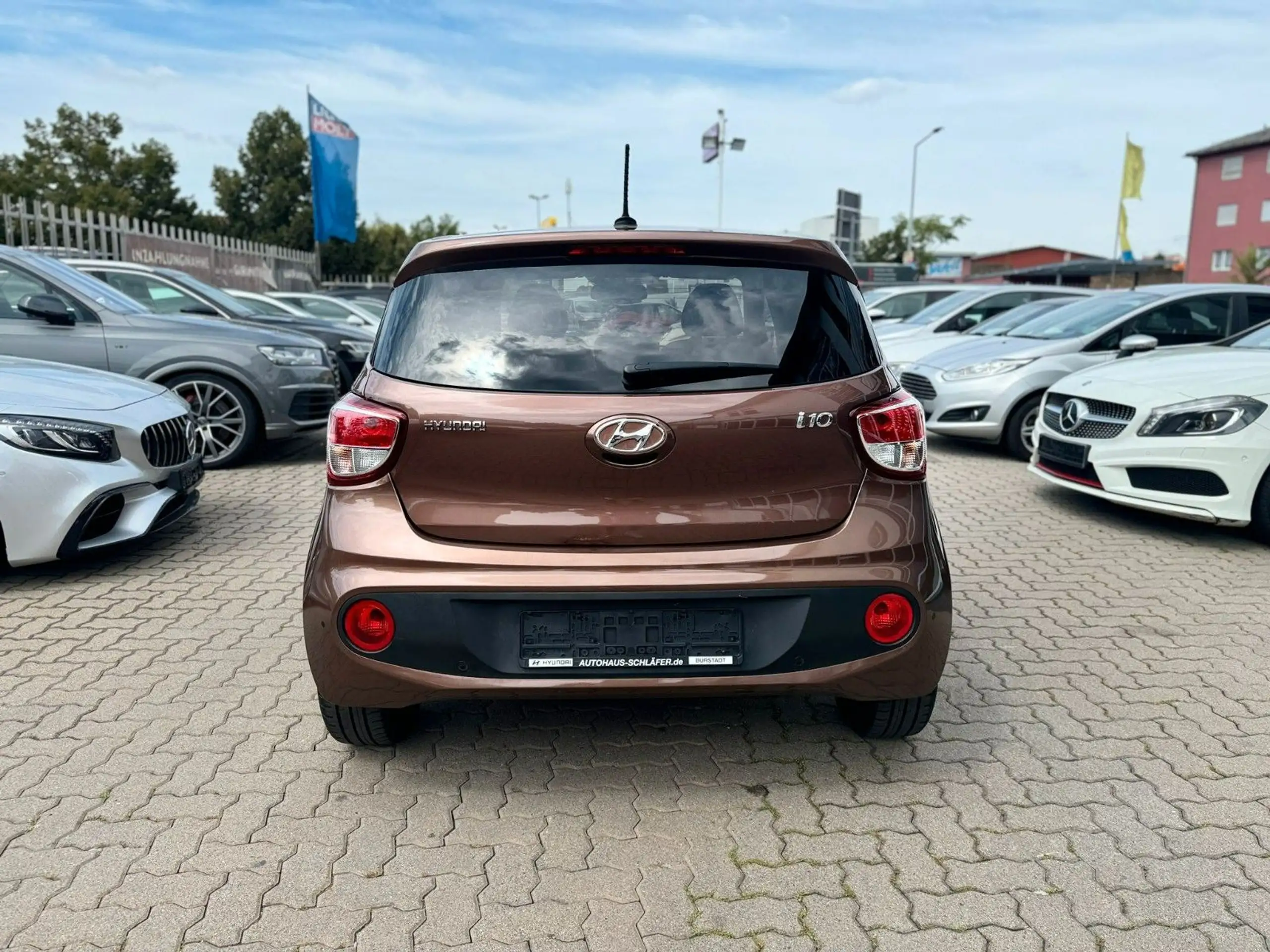 Hyundai - i10