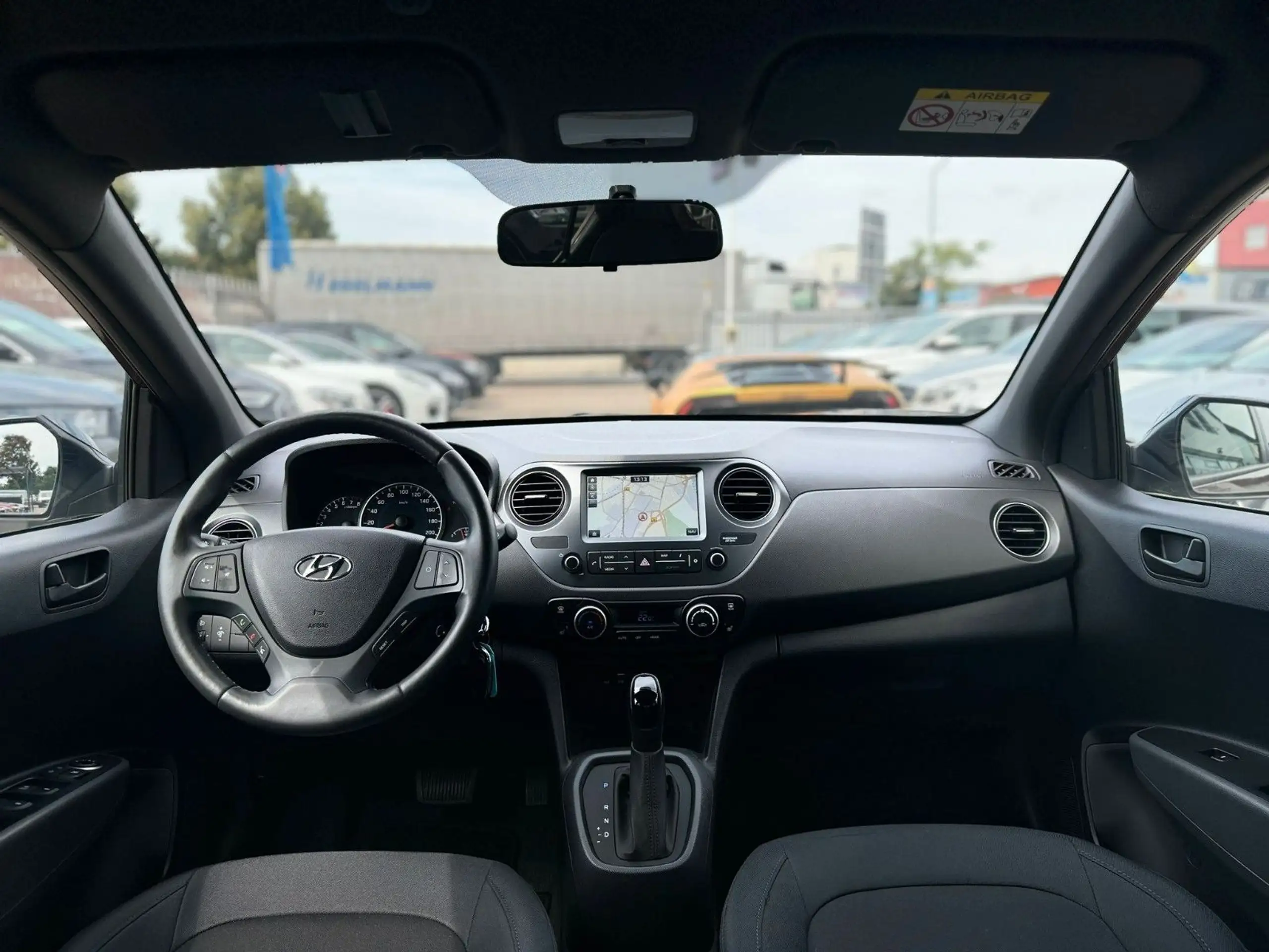 Hyundai - i10