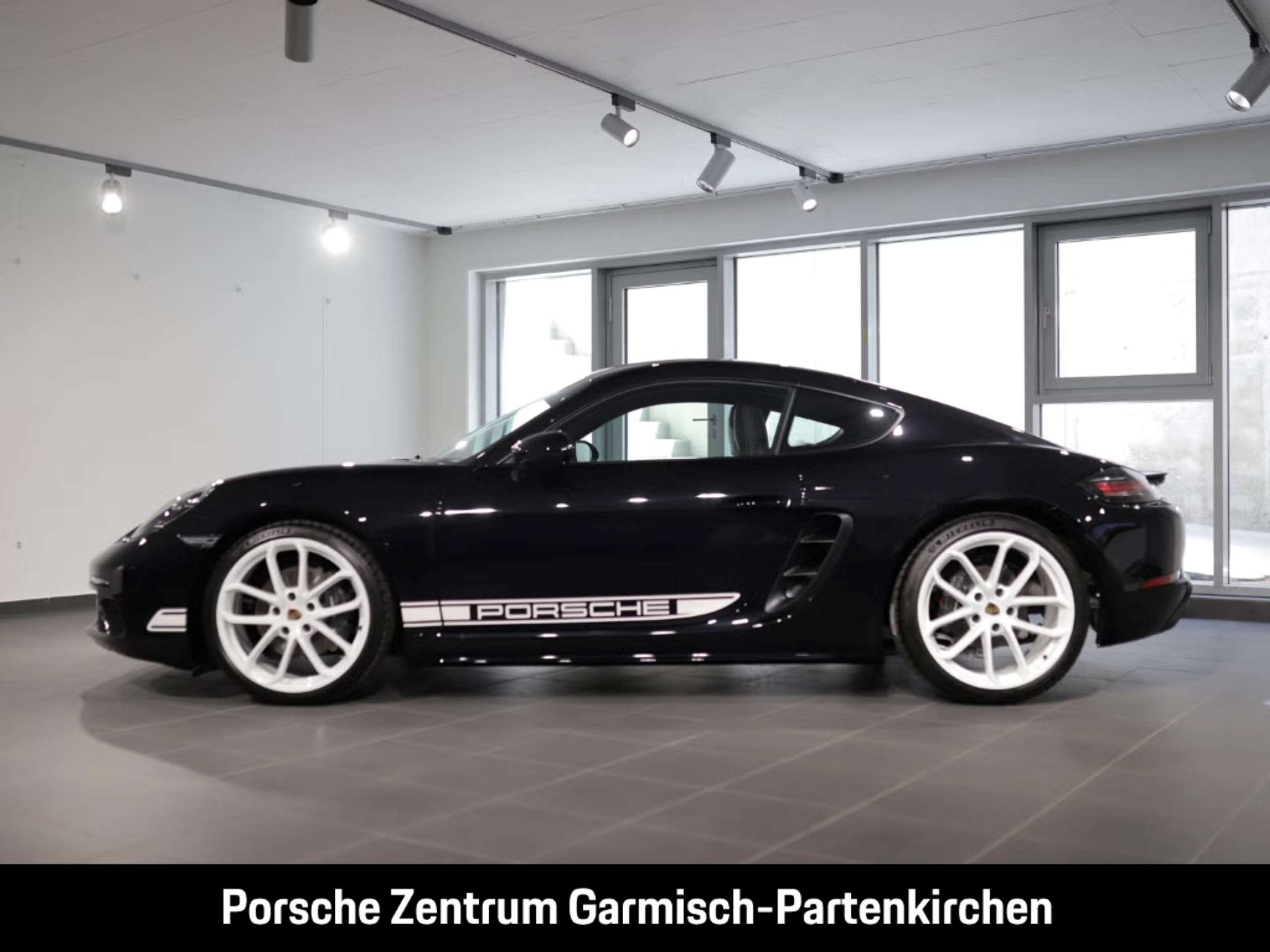 Porsche - Cayman