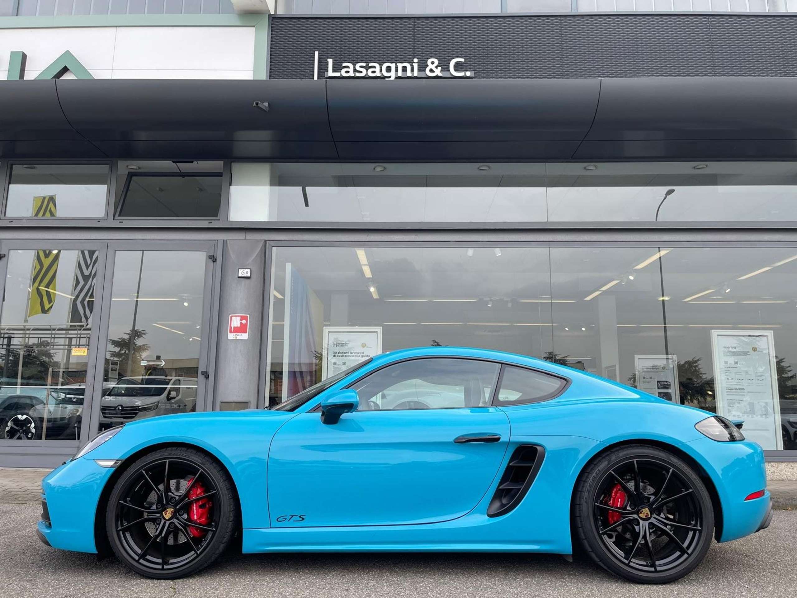 Porsche - Cayman