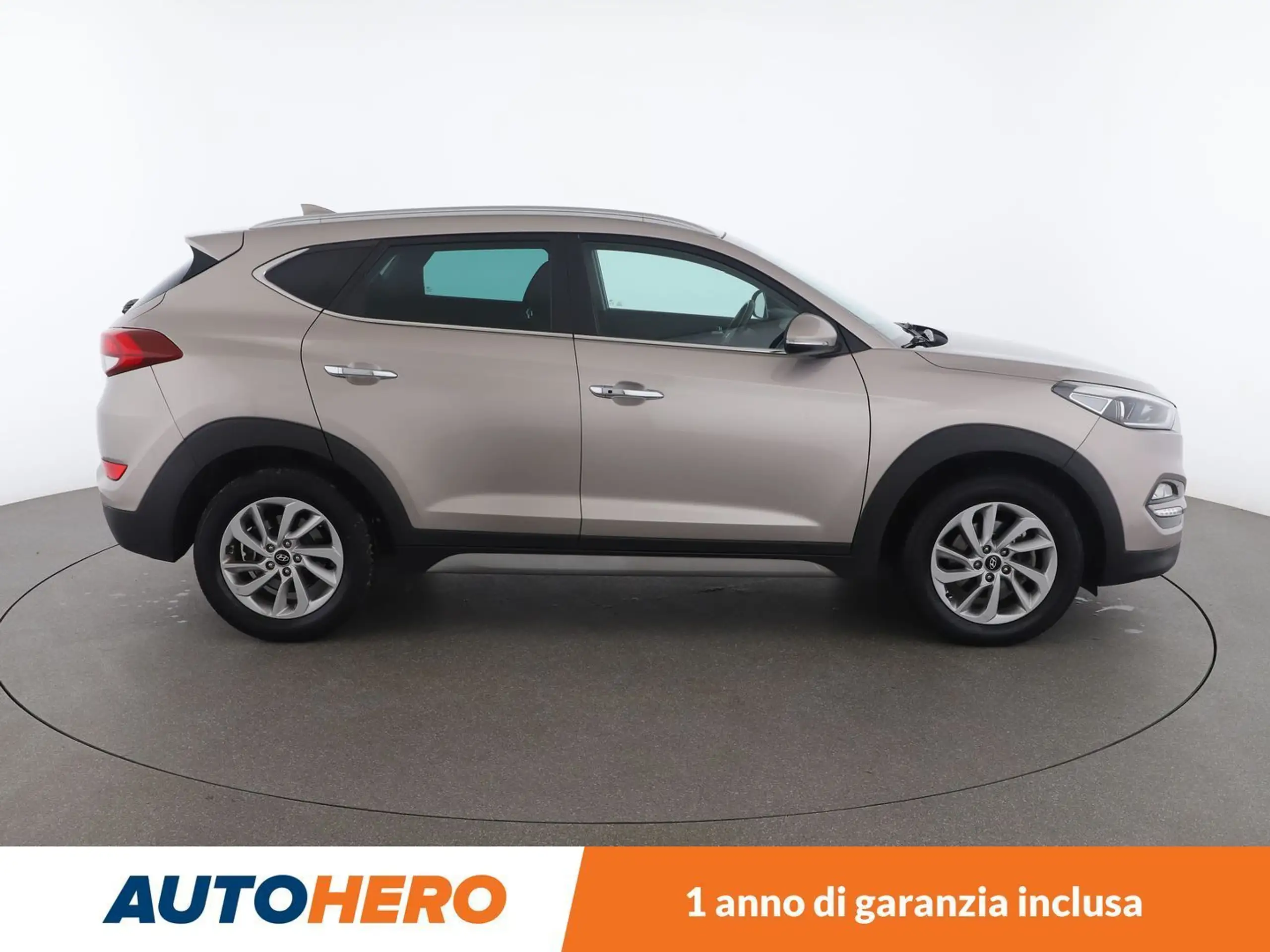 Hyundai - TUCSON