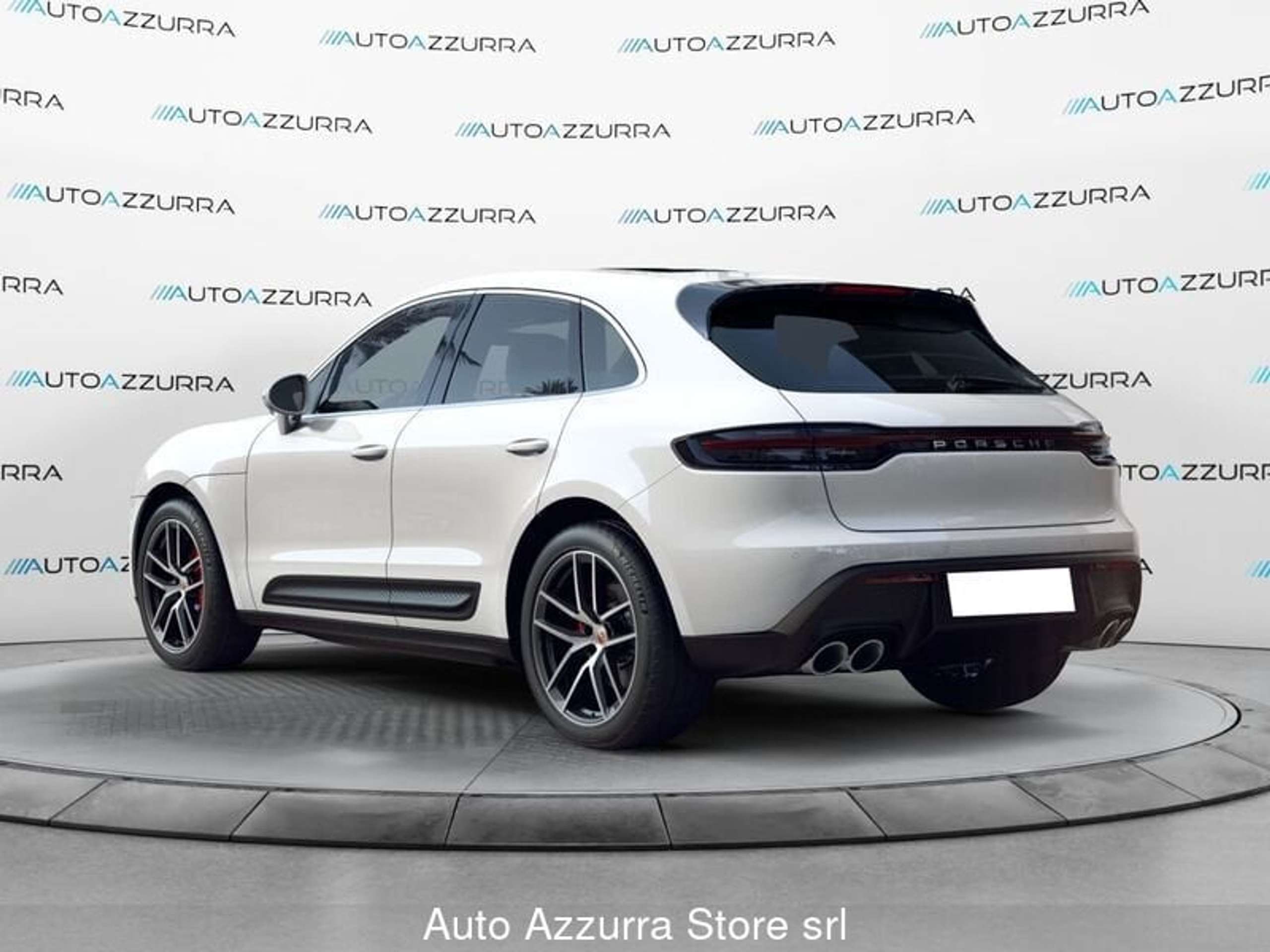 Porsche - Macan