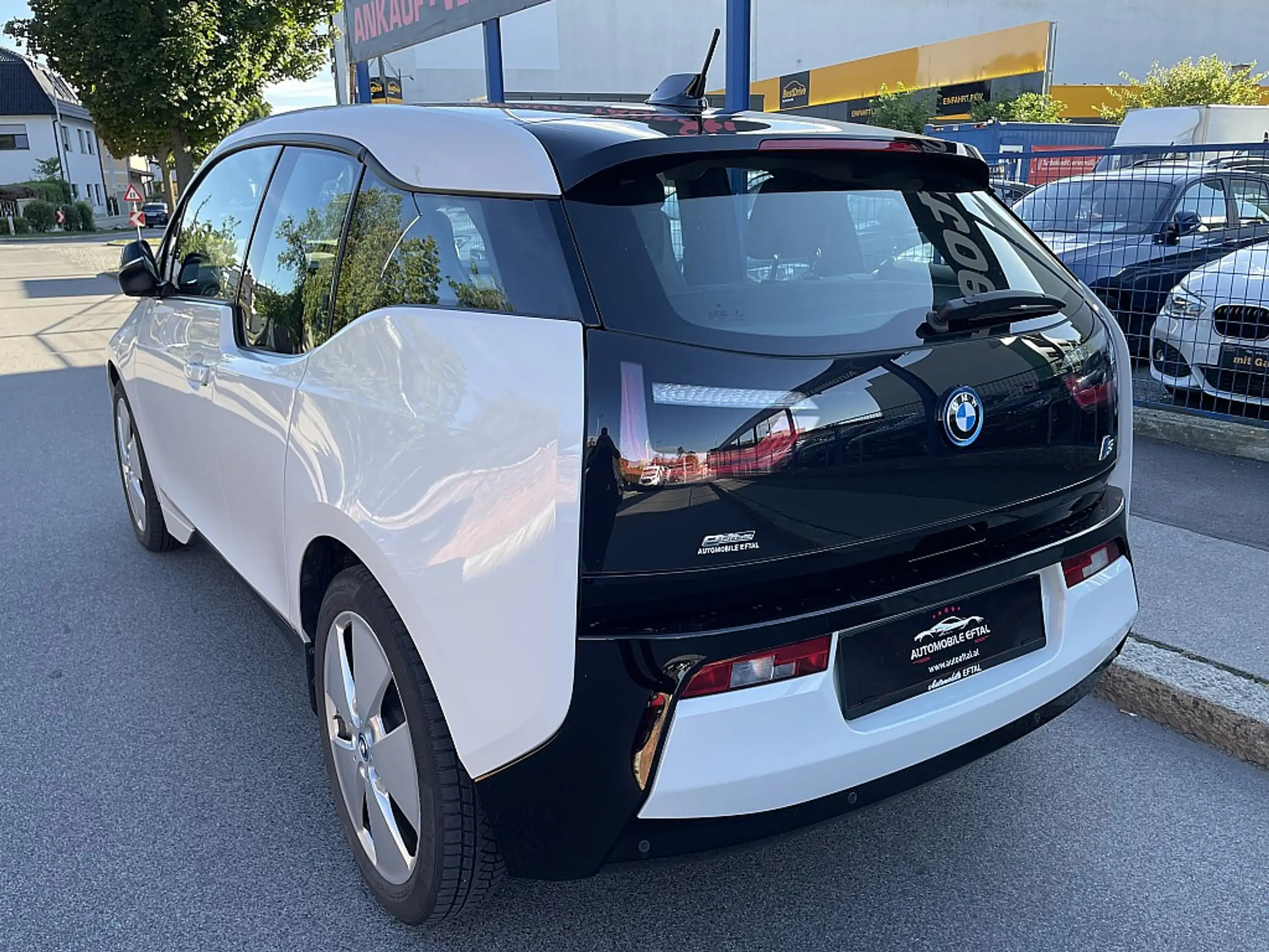 BMW - i3