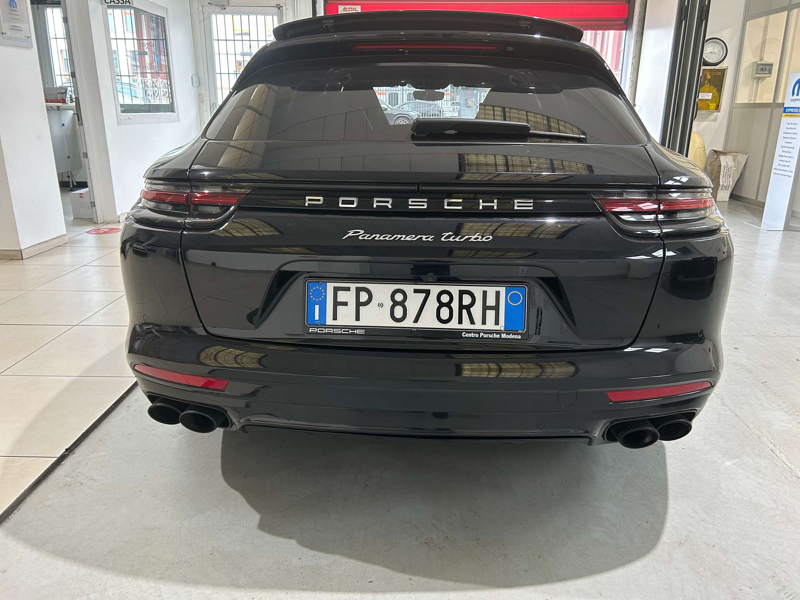 Porsche - Panamera