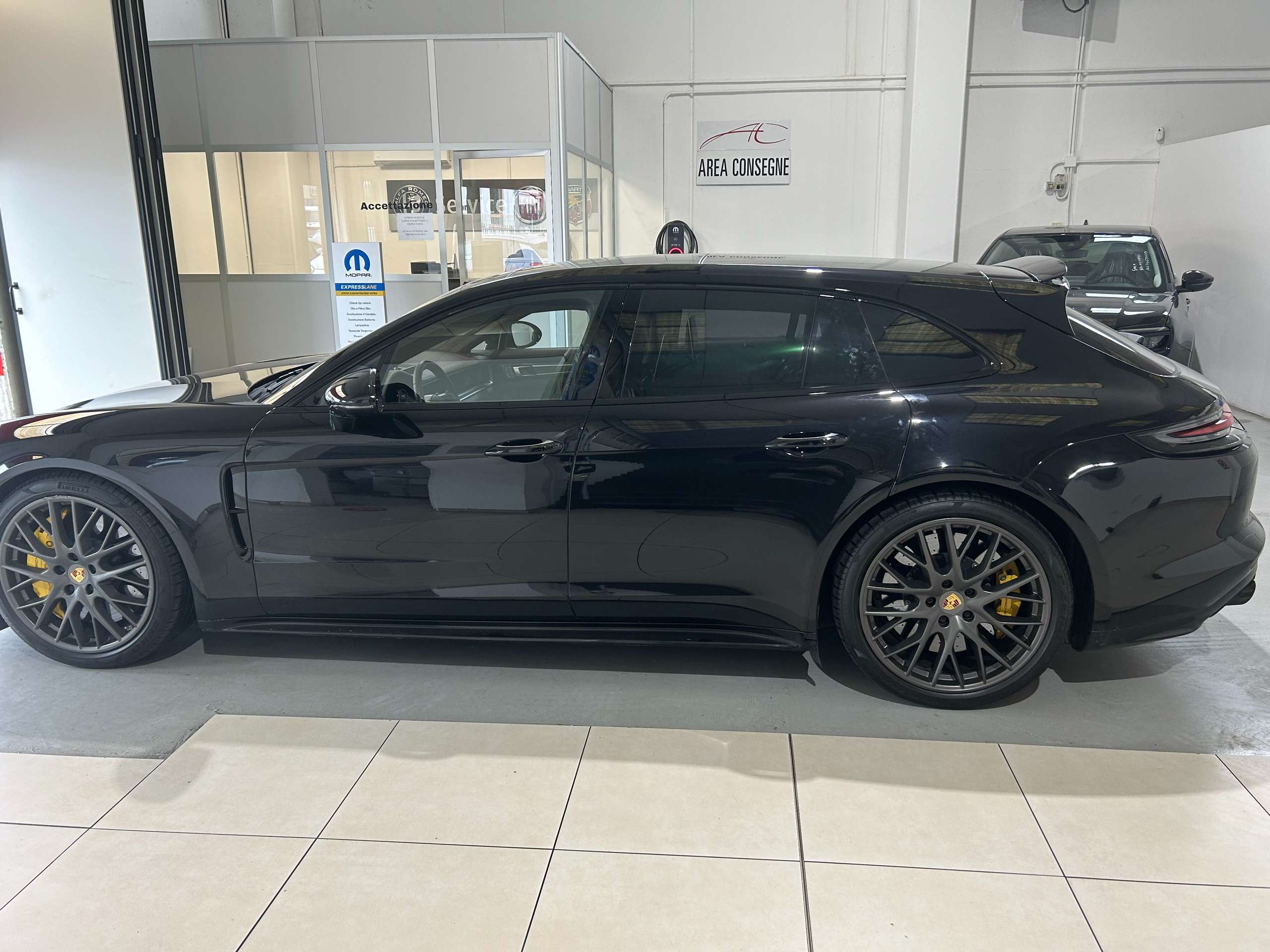 Porsche - Panamera