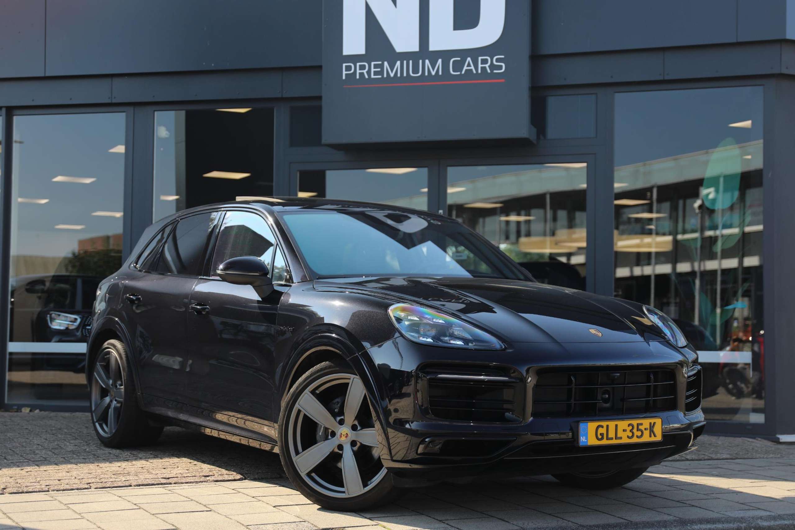 Porsche - Cayenne