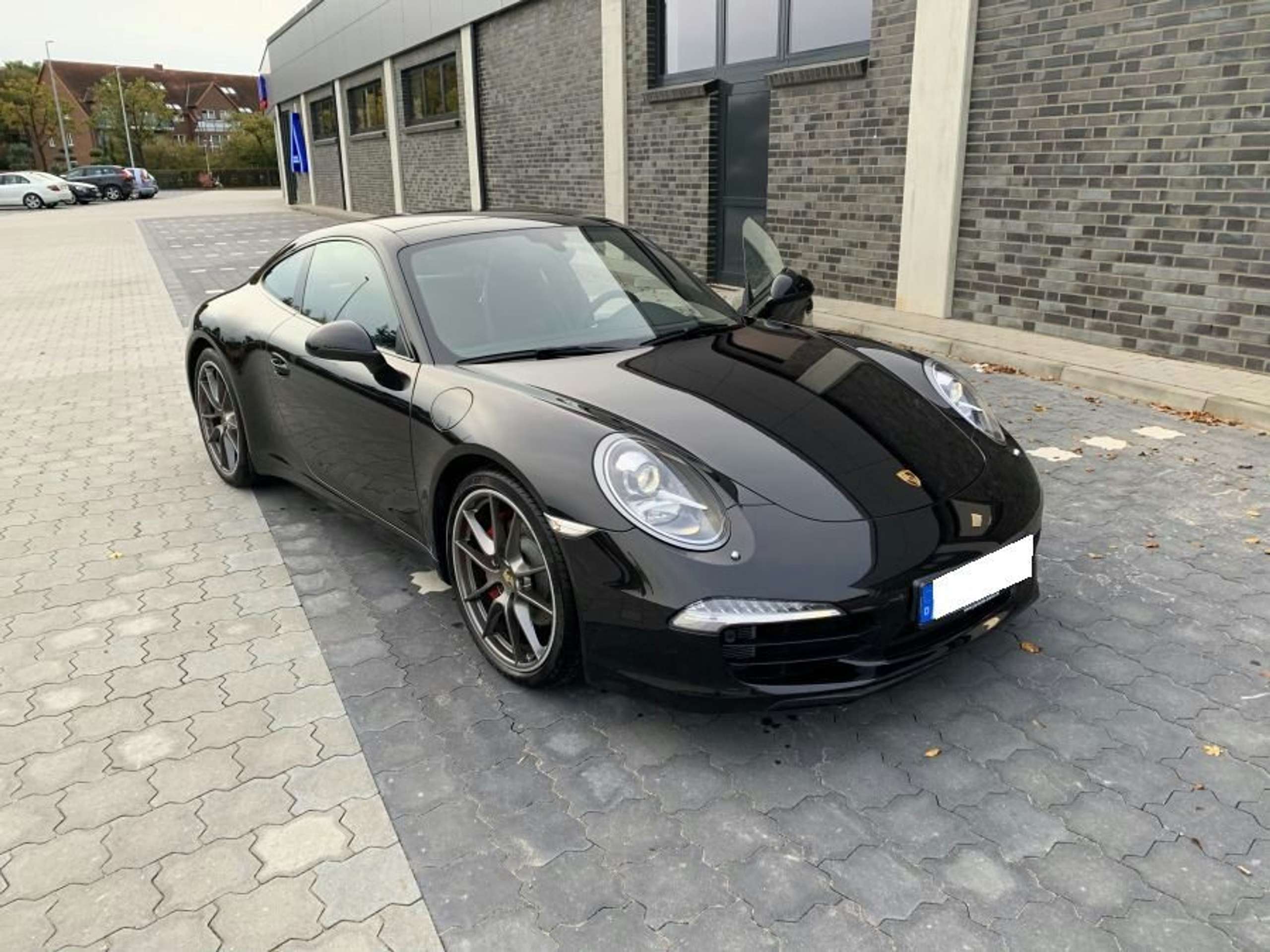 Porsche - 911