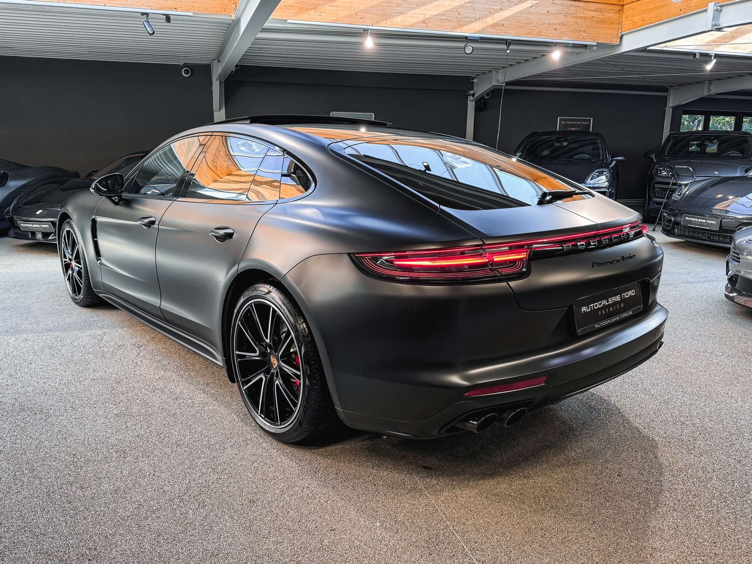 Porsche - Panamera